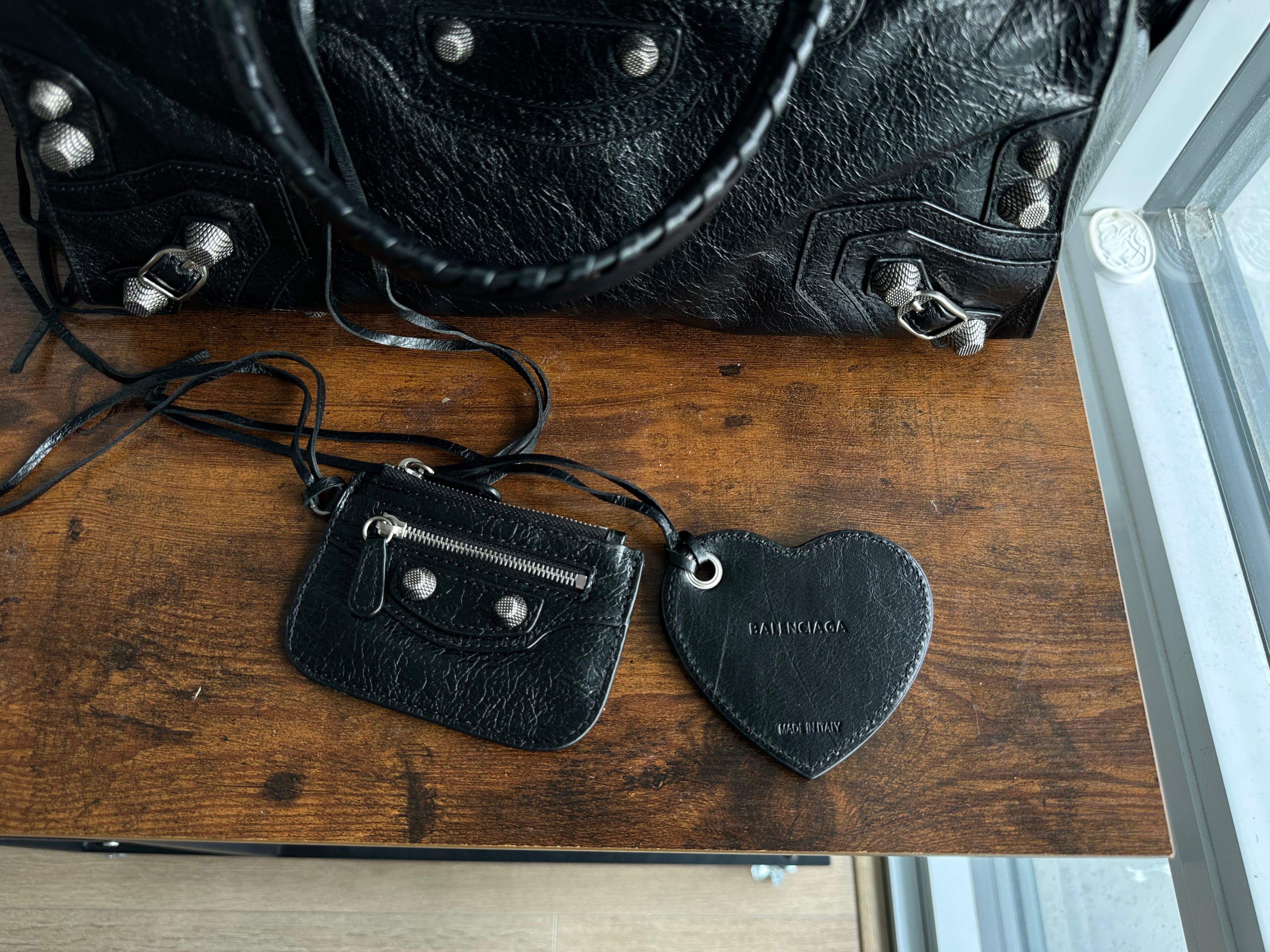 Archive leather stud bag - Private property