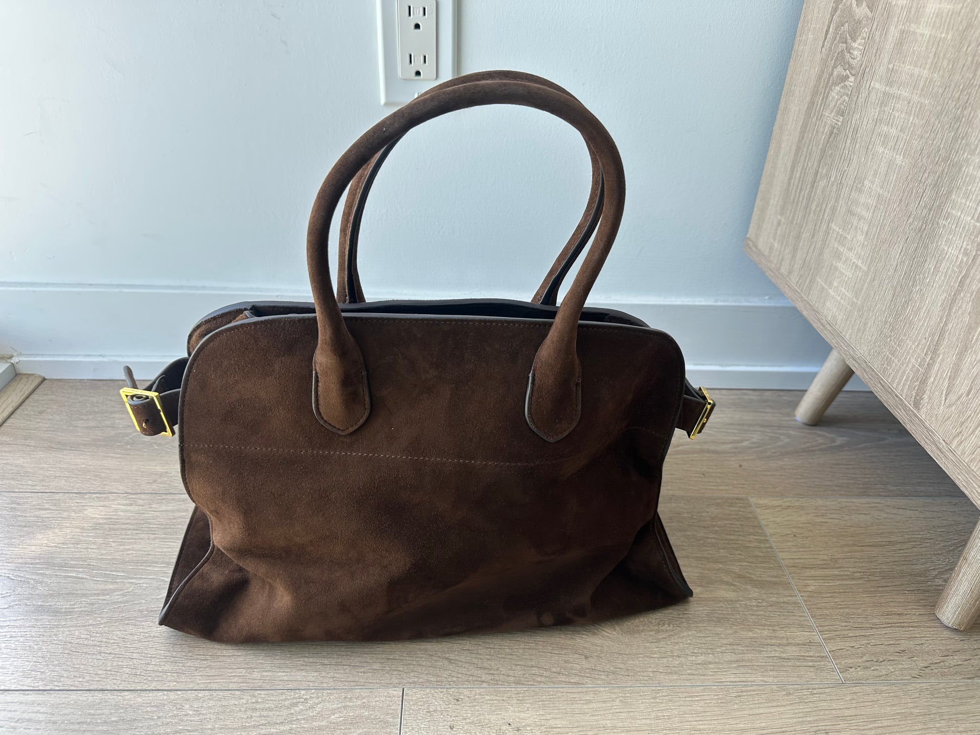 THE ROW SOFT MARGAUX 17 BAG IN SUEDE - Private property 
