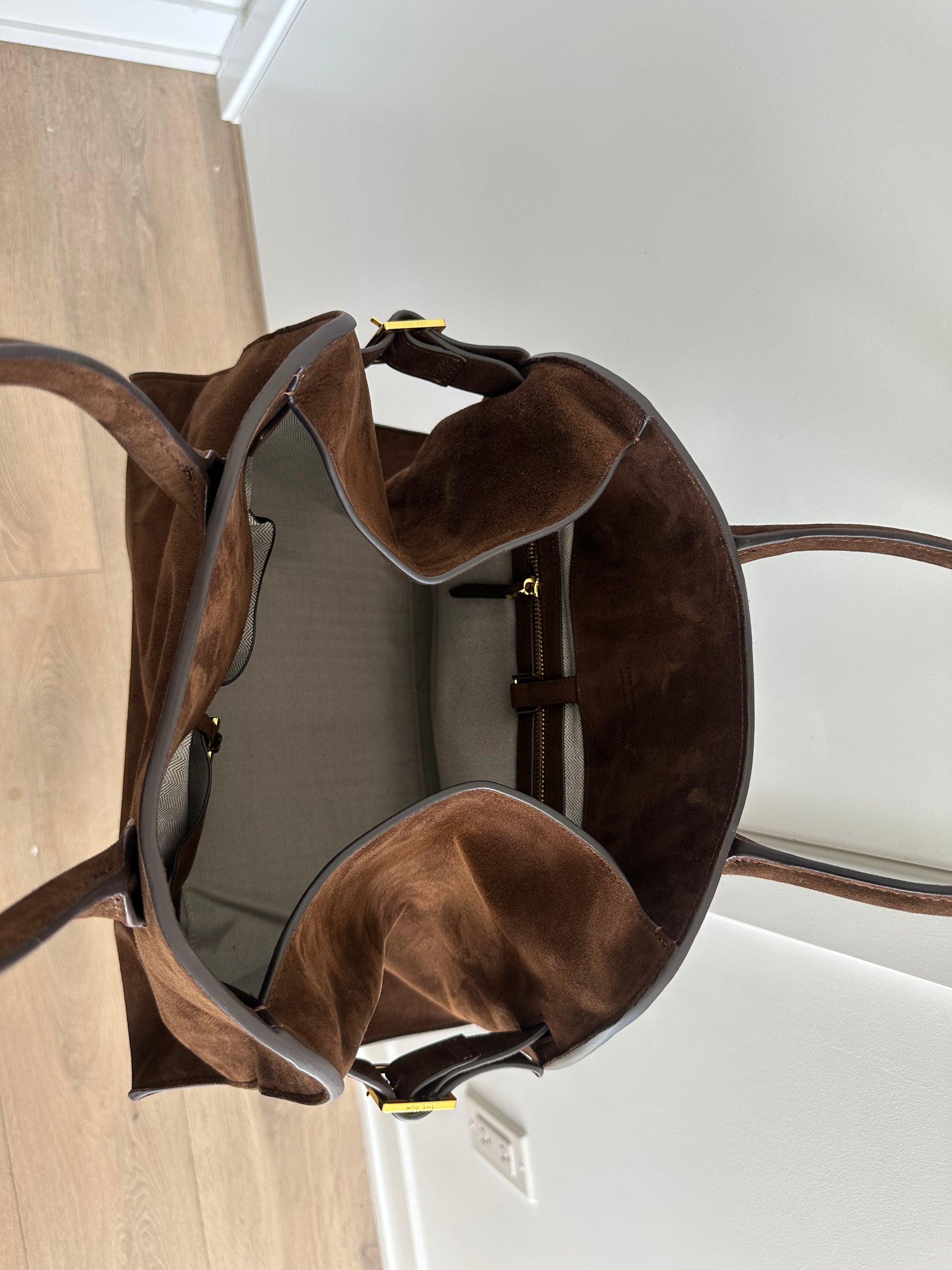 THE ROW SOFT MARGAUX 17 BAG IN SUEDE - Private property 