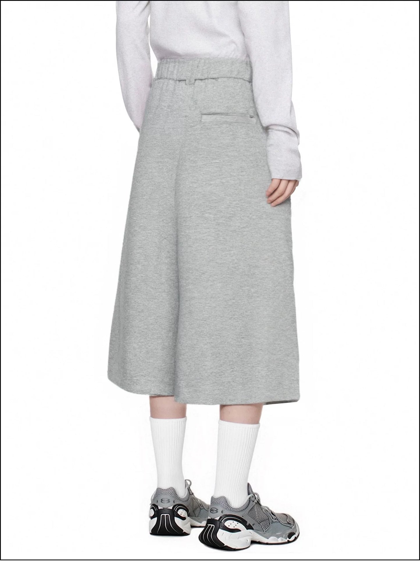 Wide-Leg Grey Sweat Shorts