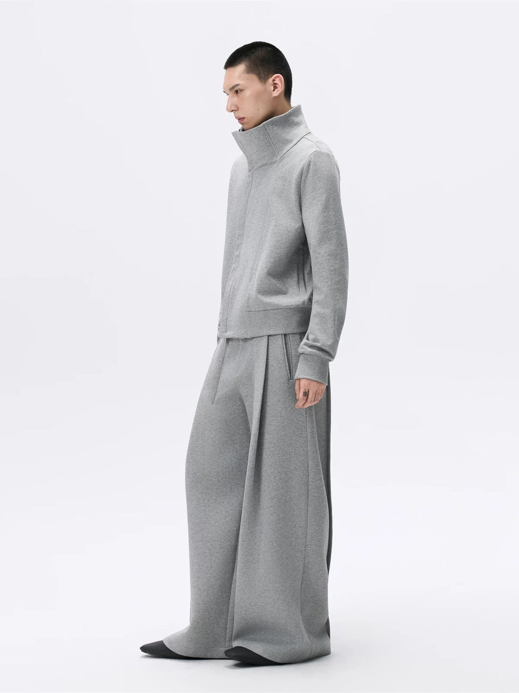 The Axis Set - Private property 