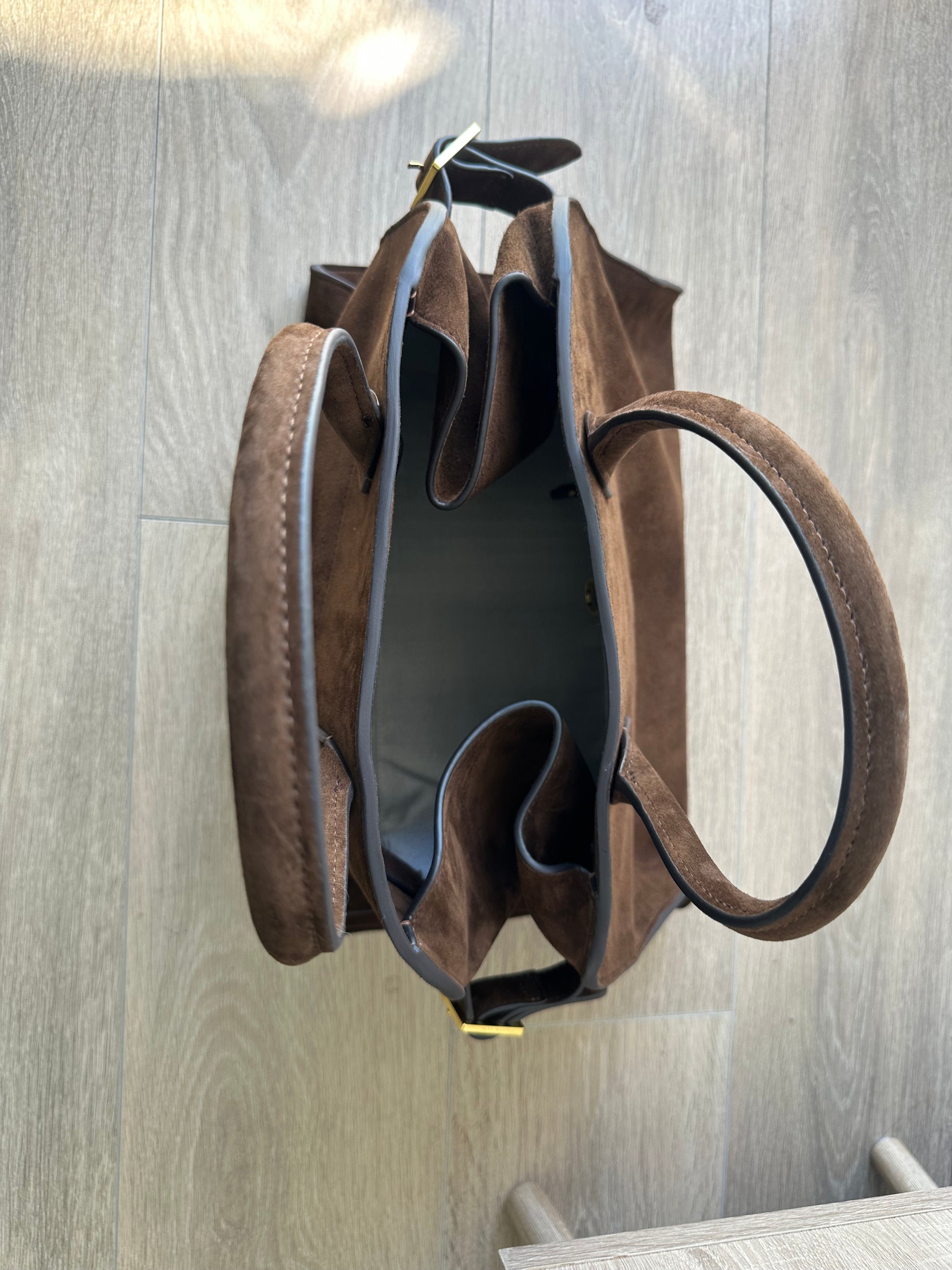 THE ROW SOFT MARGAUX 17 BAG IN SUEDE - Private property 
