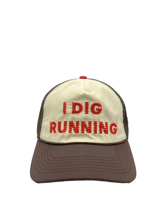 I dig running trucker hat - Private property 