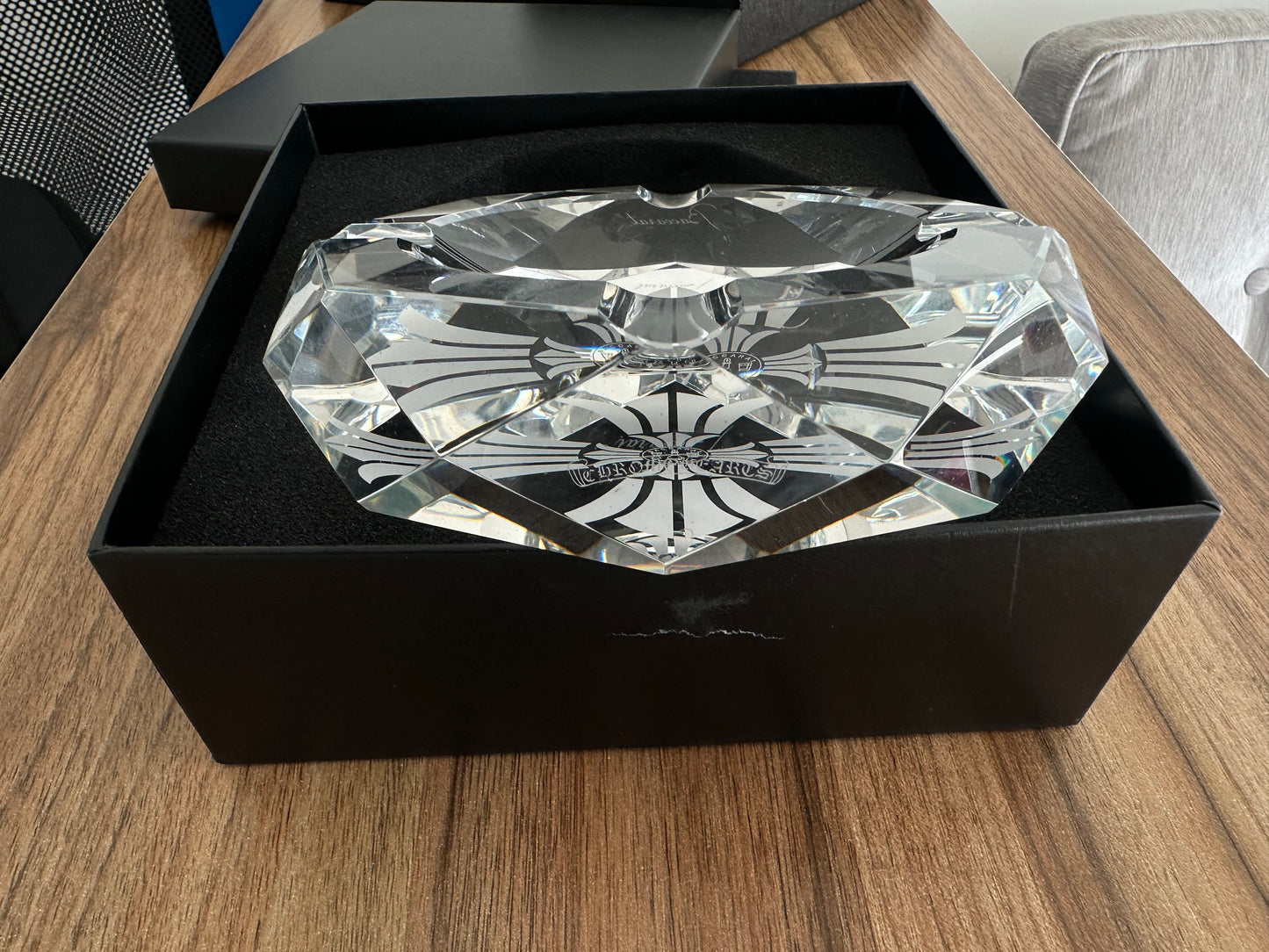 Chrome hearts baccarat glass ash tray - Private property 
