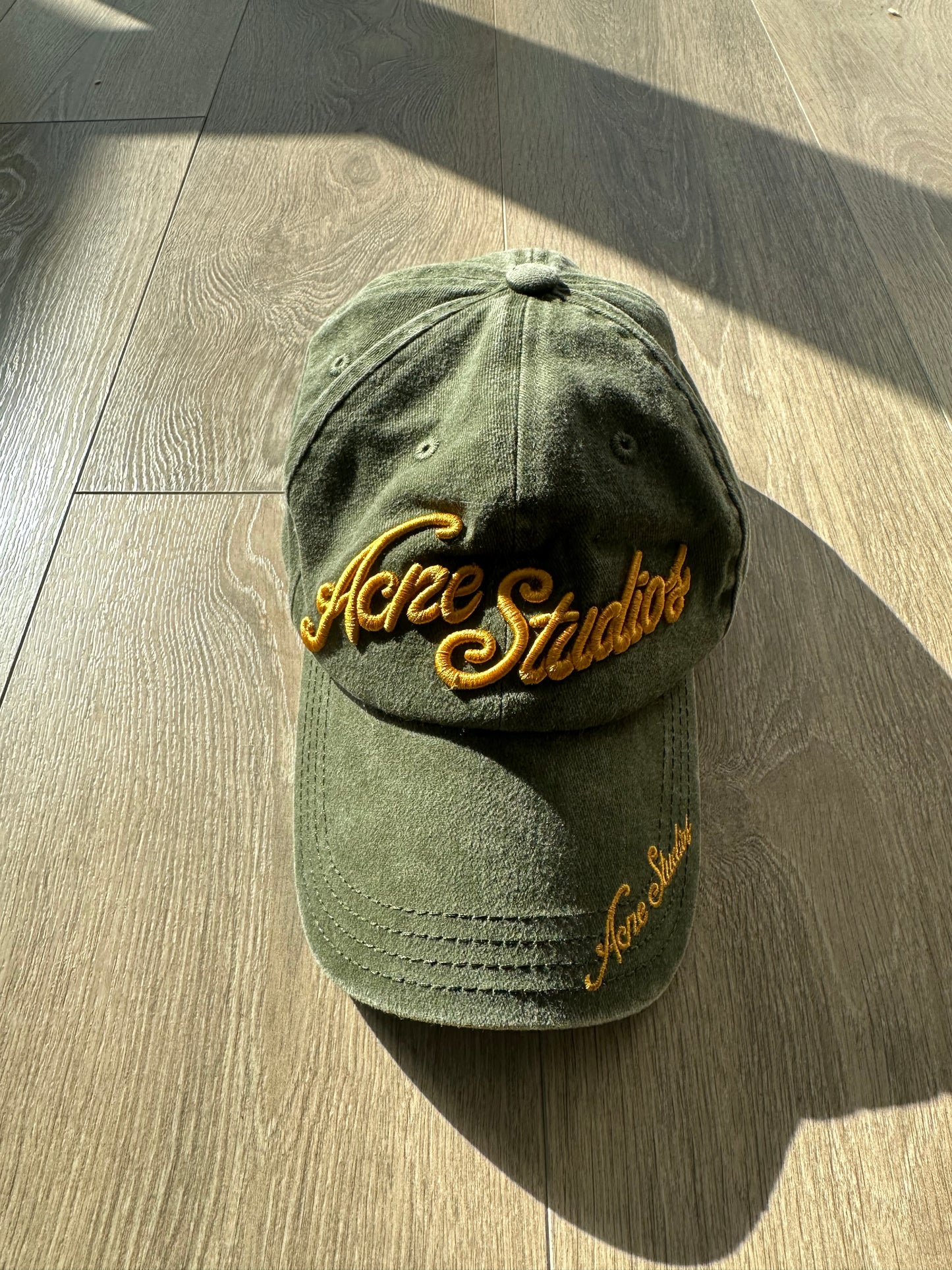 Acne studio hat - Private property 