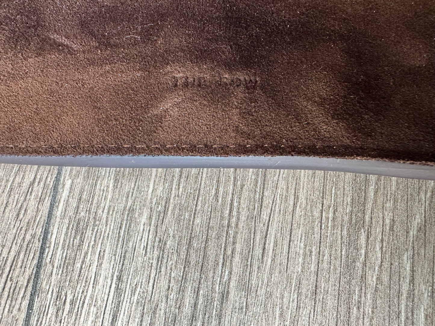 THE ROW SOFT MARGAUX 17 BAG IN SUEDE - Private property 