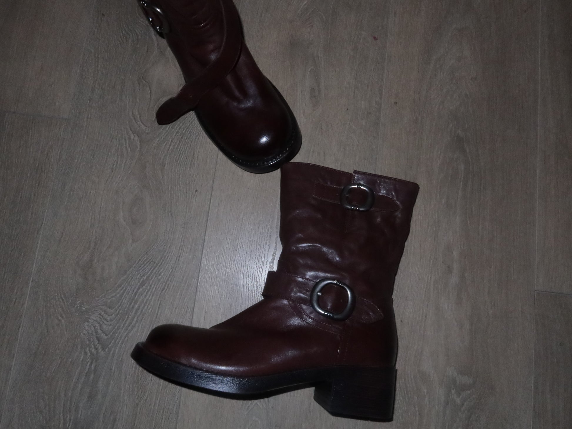 Leather heel boots - Private property 