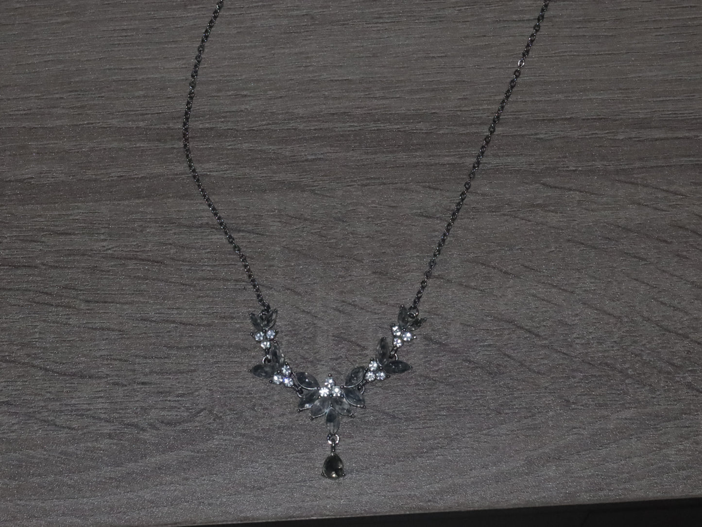 Crystal Leaf Choker Necklace - Private property 