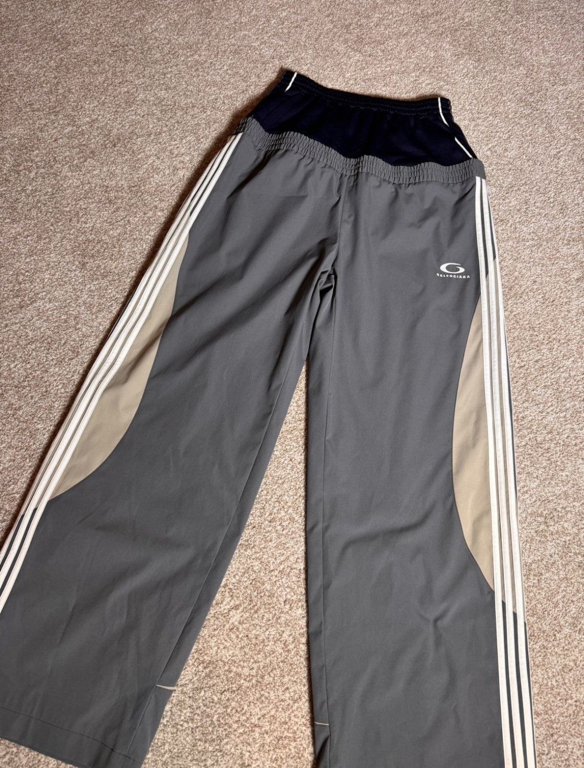 Double waisted balenciaga sweatpants - Private property 