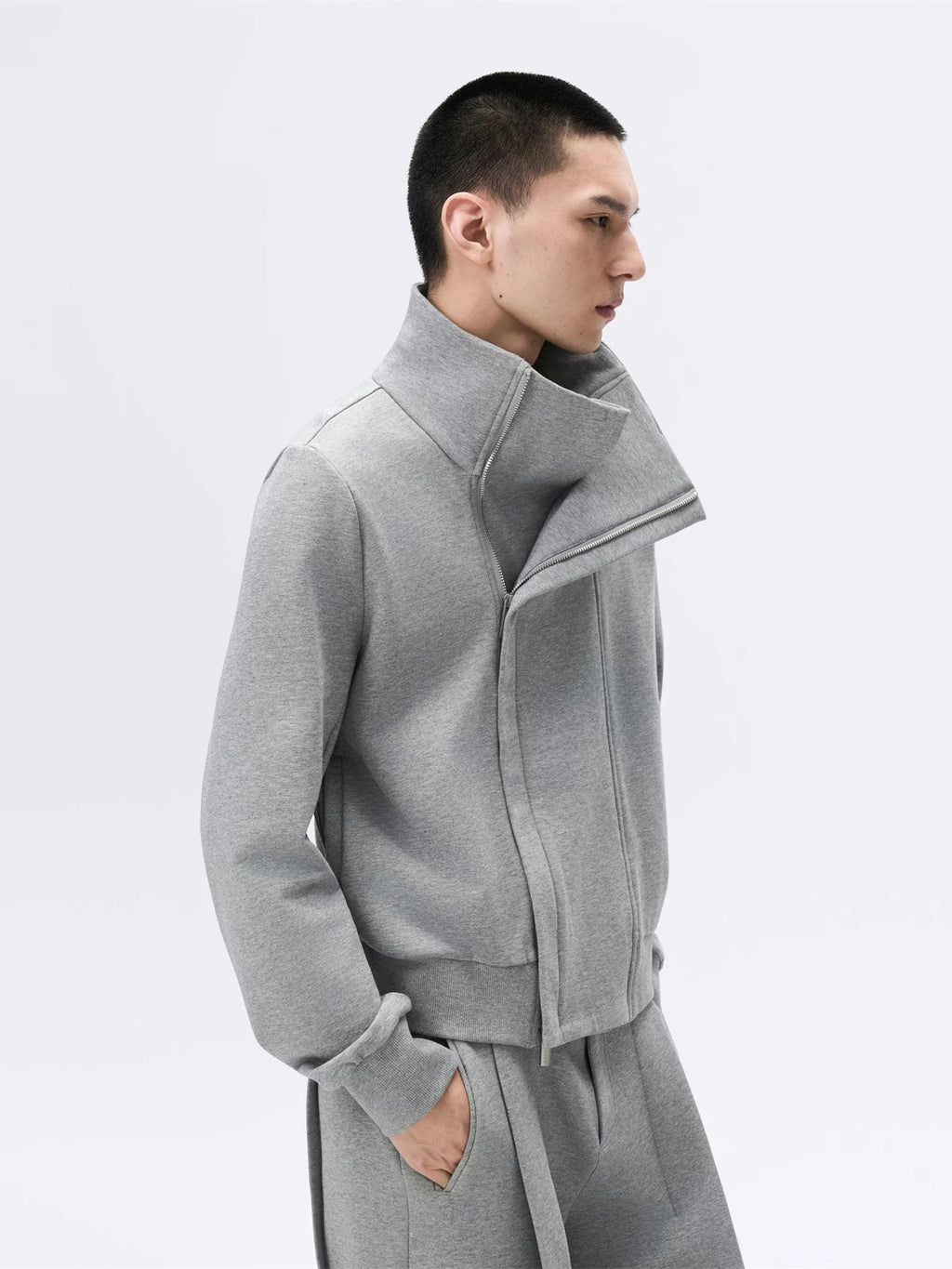 The Axis Set - Private property 