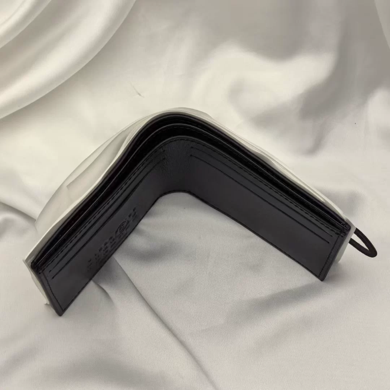 Maison Margiela receipt Dollar Bill Artisanal
Wallet - Private property 