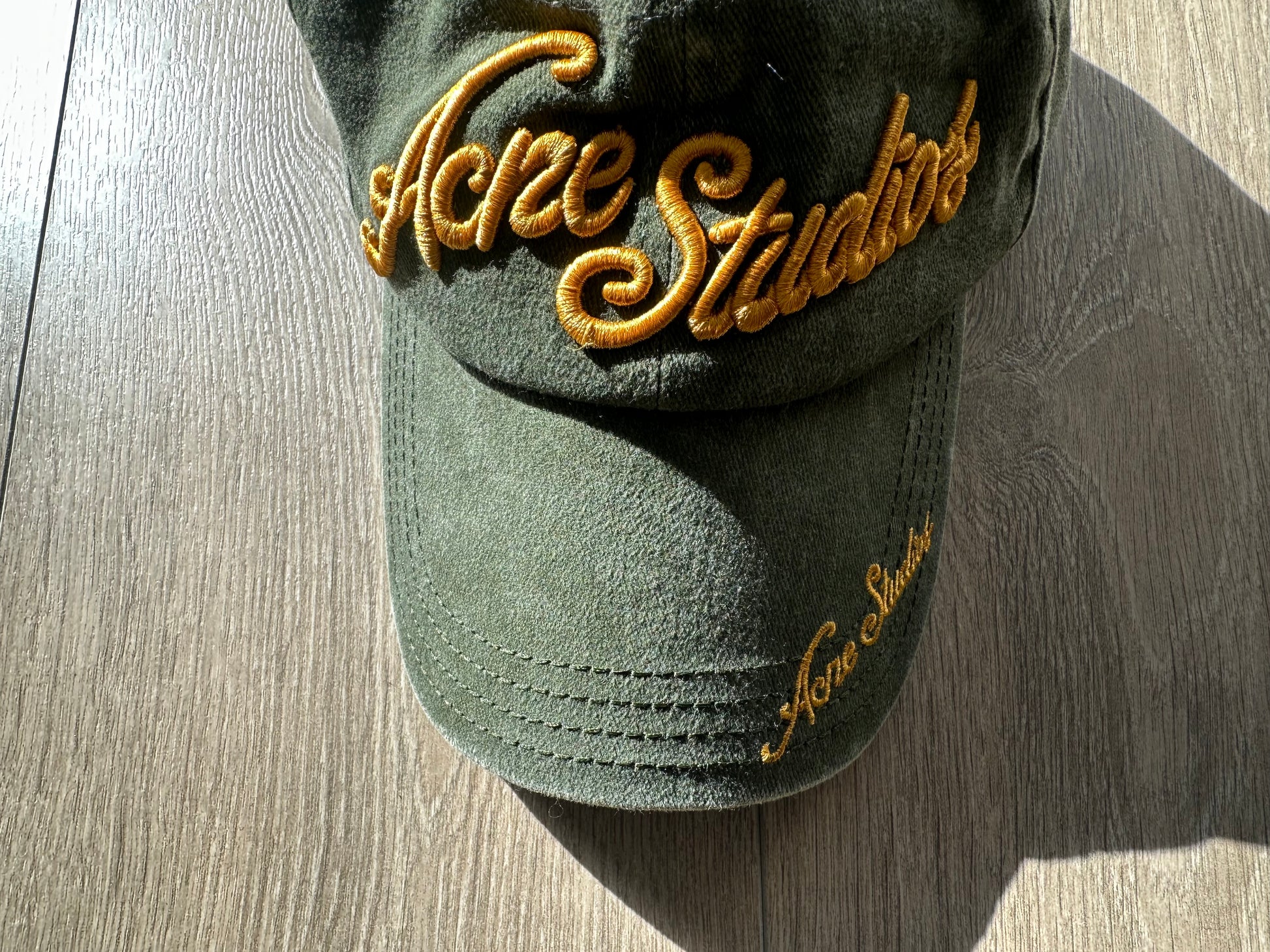 Acne studio hat - Private property 
