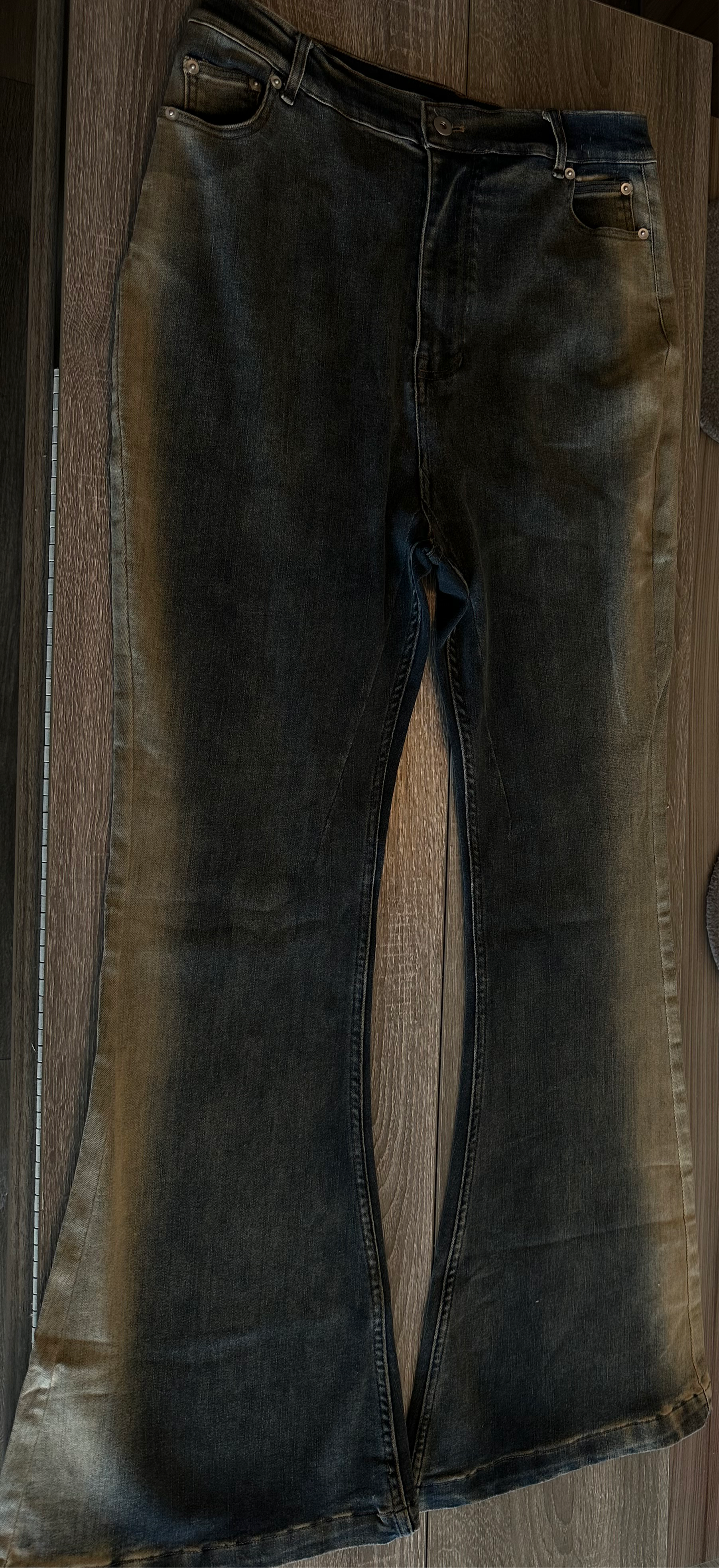 Rick Owens
Flared Blue washed denim - Private property 