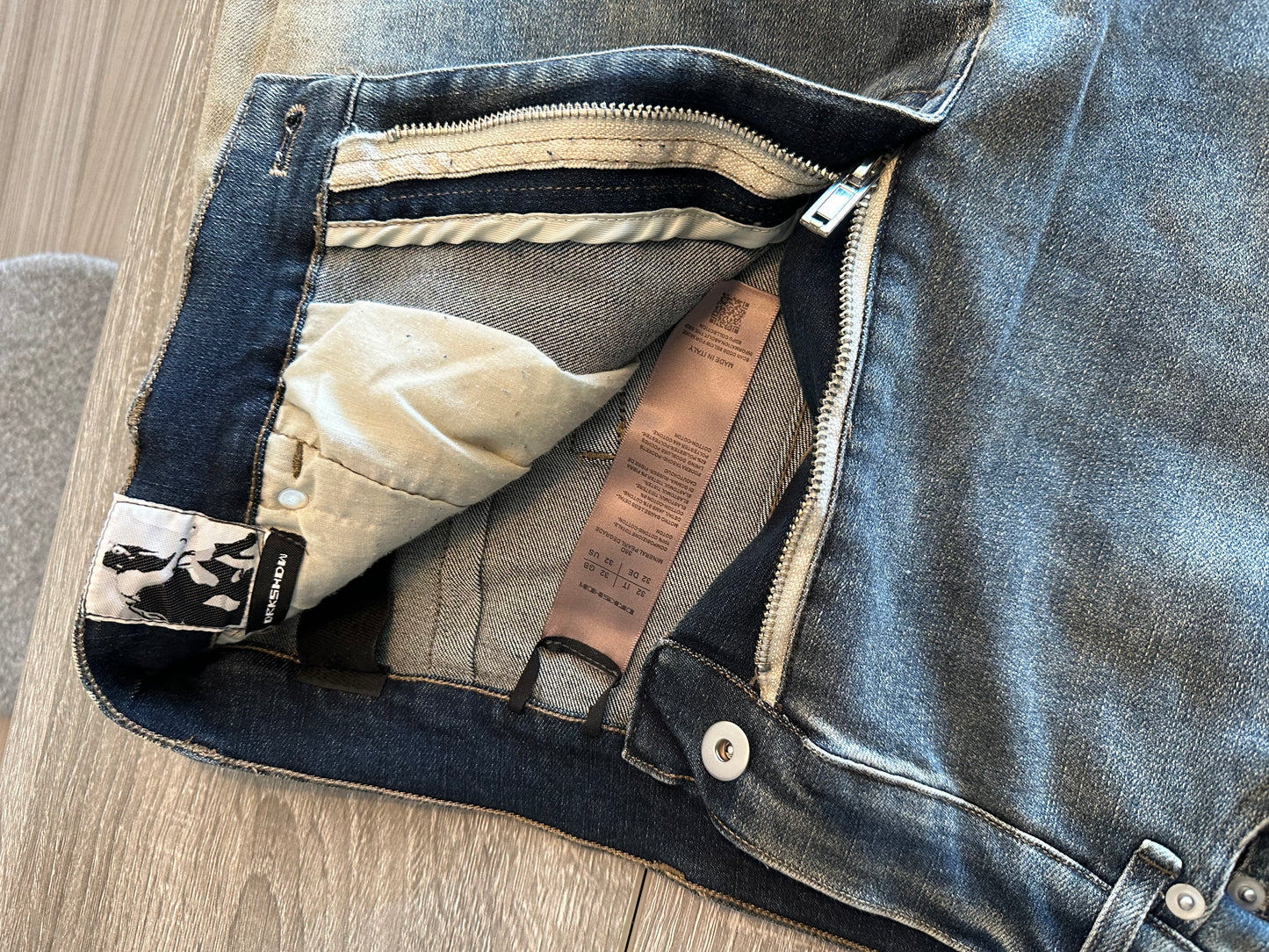 Rick Owens
Flared Blue washed denim - Private property 