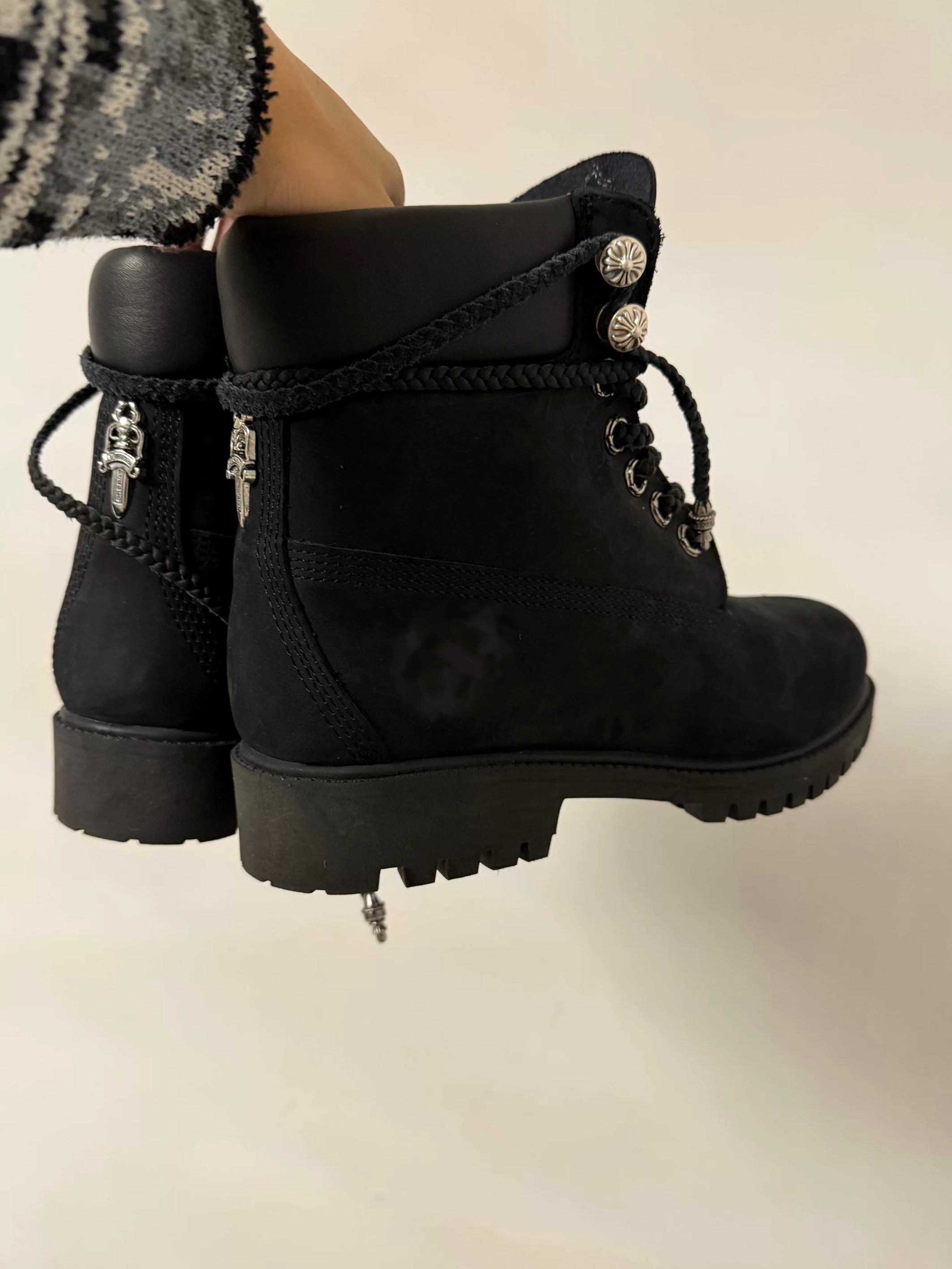 Noir Summit  Chrome  boot - Private property 