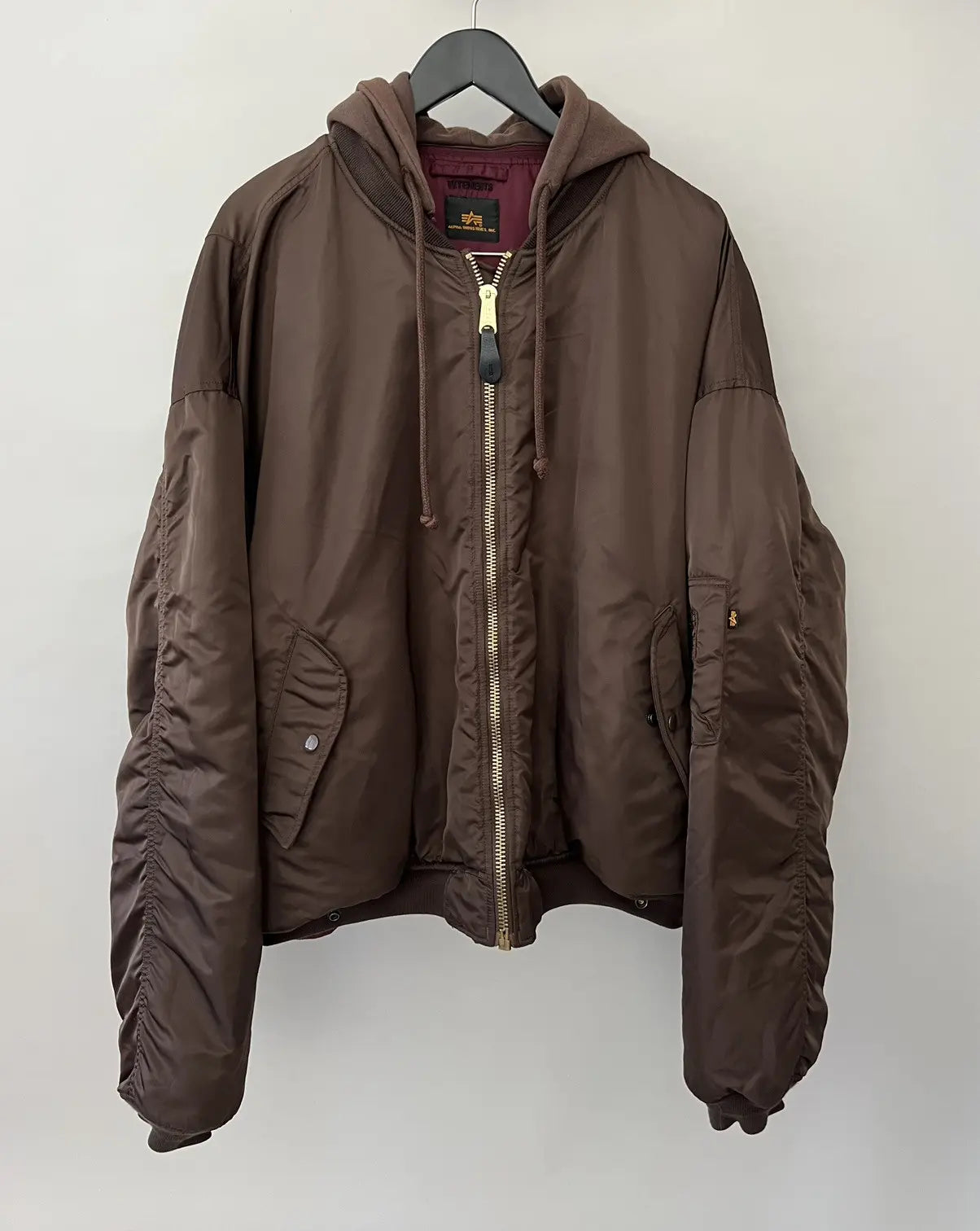 Vetements brown bomber jacket - Private property 