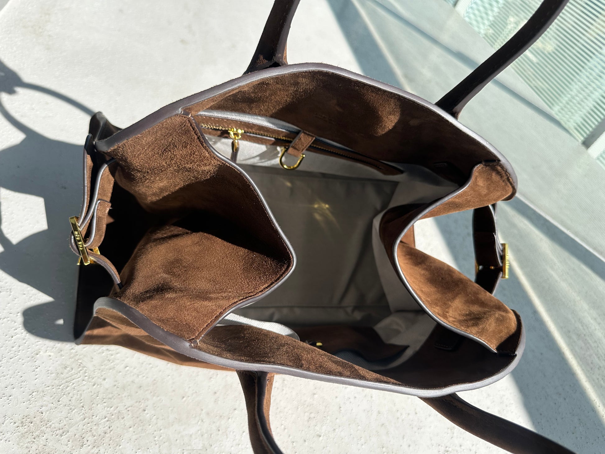 THE ROW SOFT MARGAUX 17 BAG IN SUEDE - Private property 