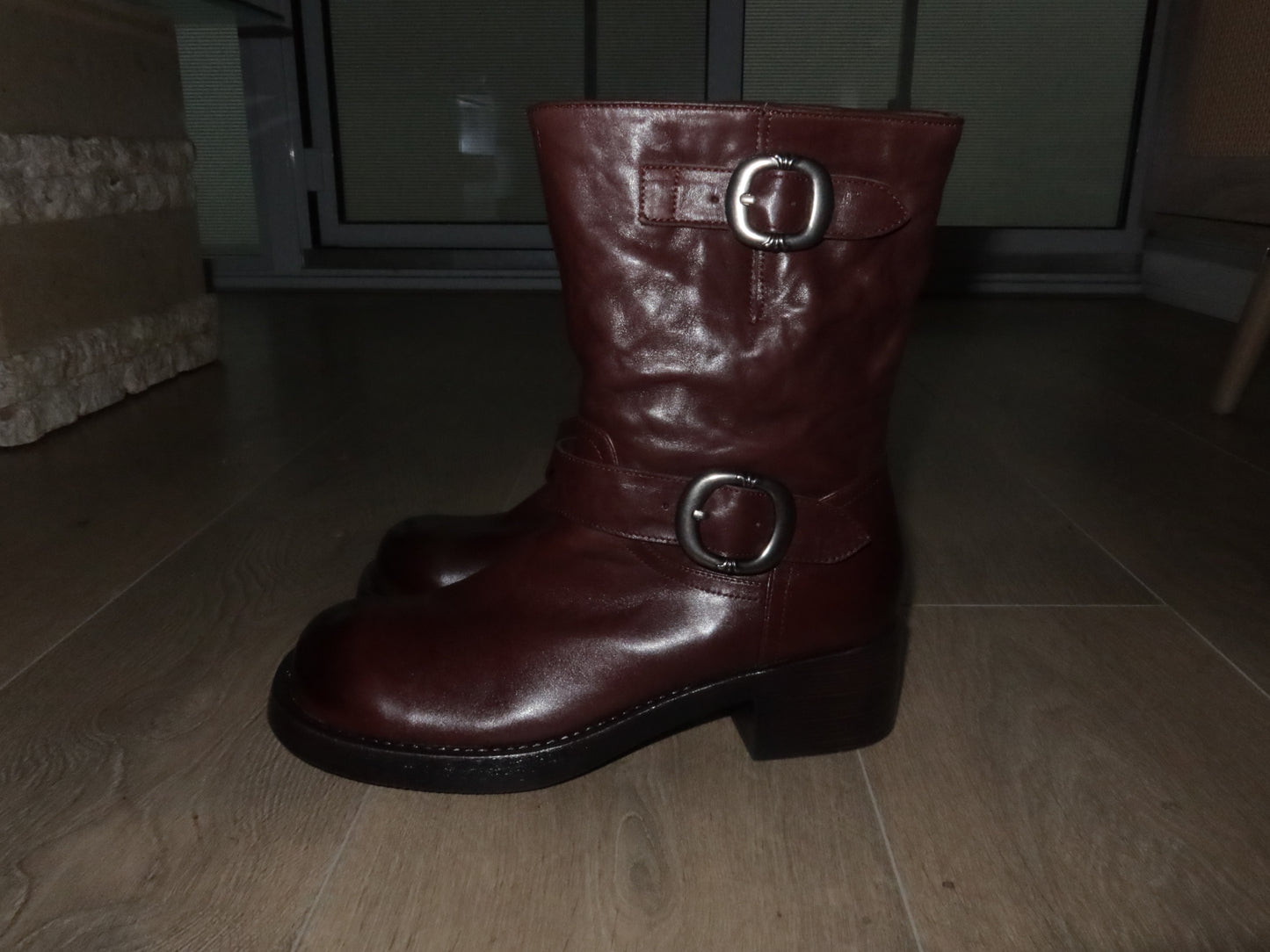 Leather heel boots - Private property 