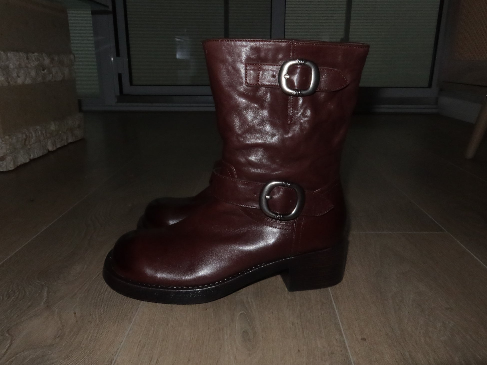 Leather heel boots - Private property 