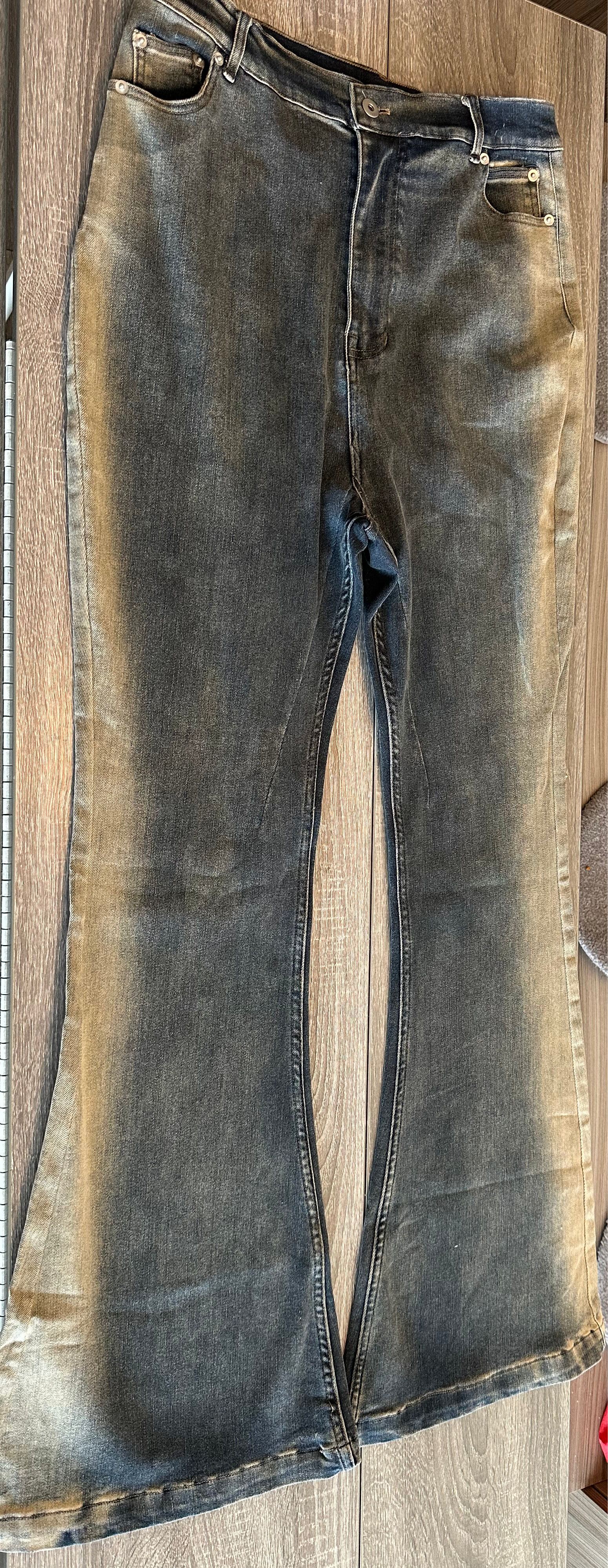 Rick Owens
Flared Blue washed denim - Private property 