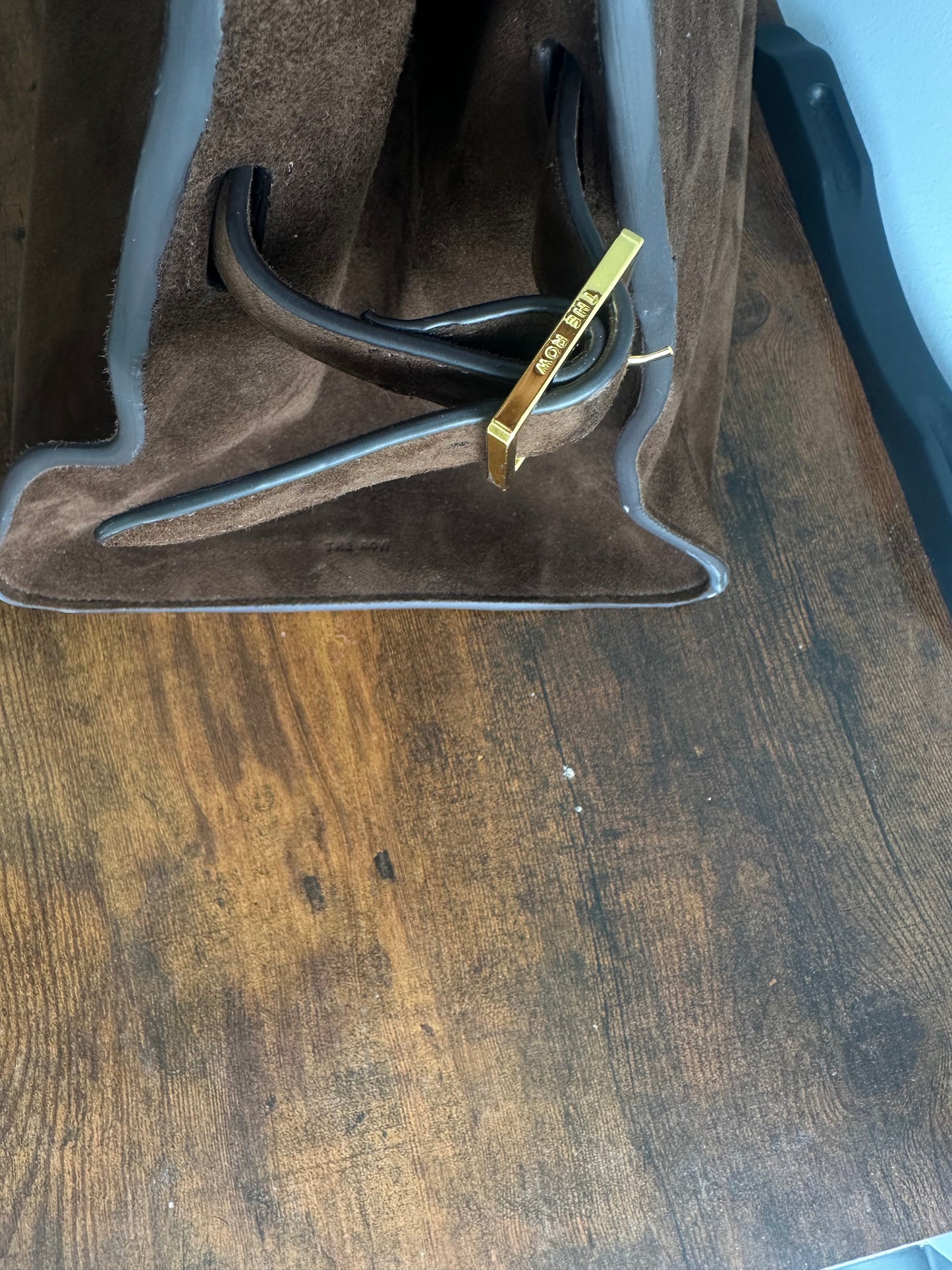 THE ROW SOFT MARGAUX 17 BAG IN SUEDE - Private property 