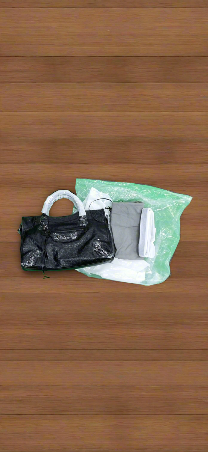 Balenciaga city leather stud bag - Private property 
