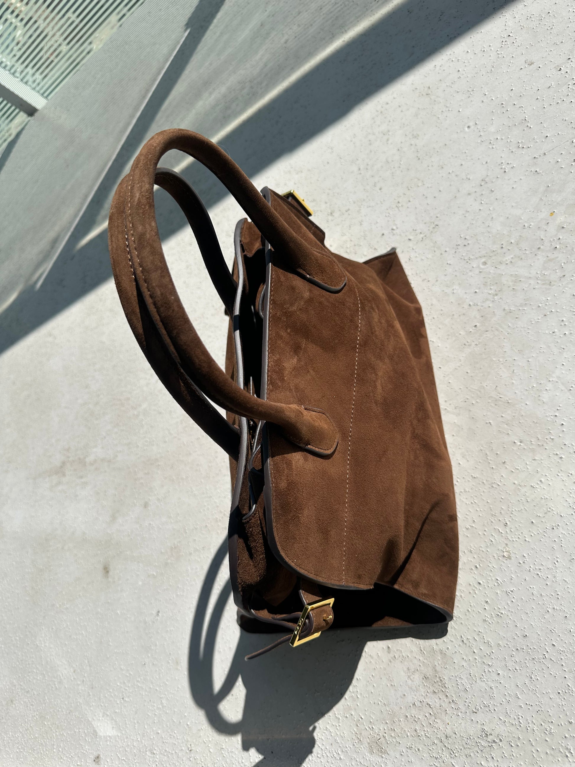 THE ROW SOFT MARGAUX 17 BAG IN SUEDE - Private property 