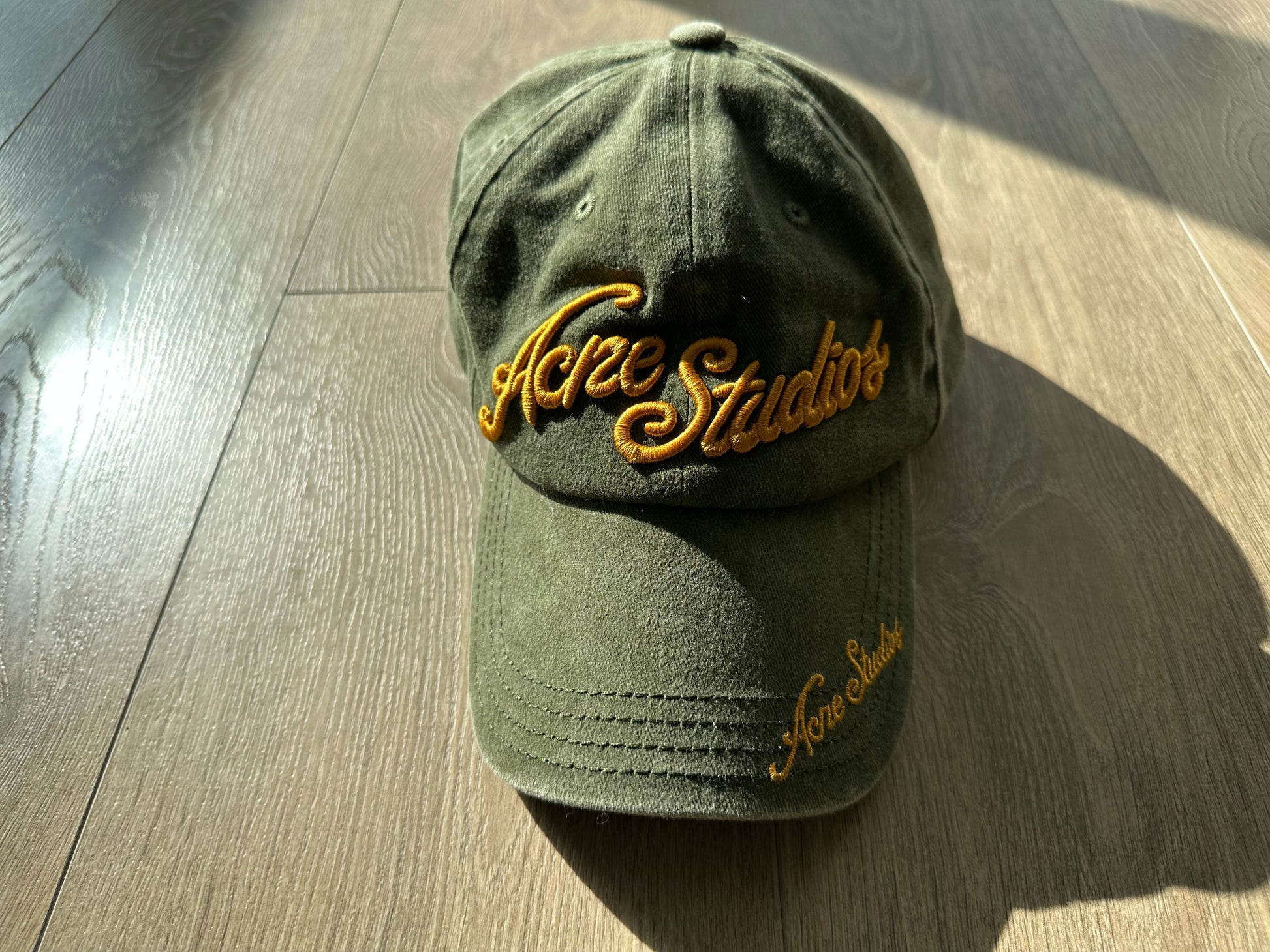 Acne studio hat - Private property 