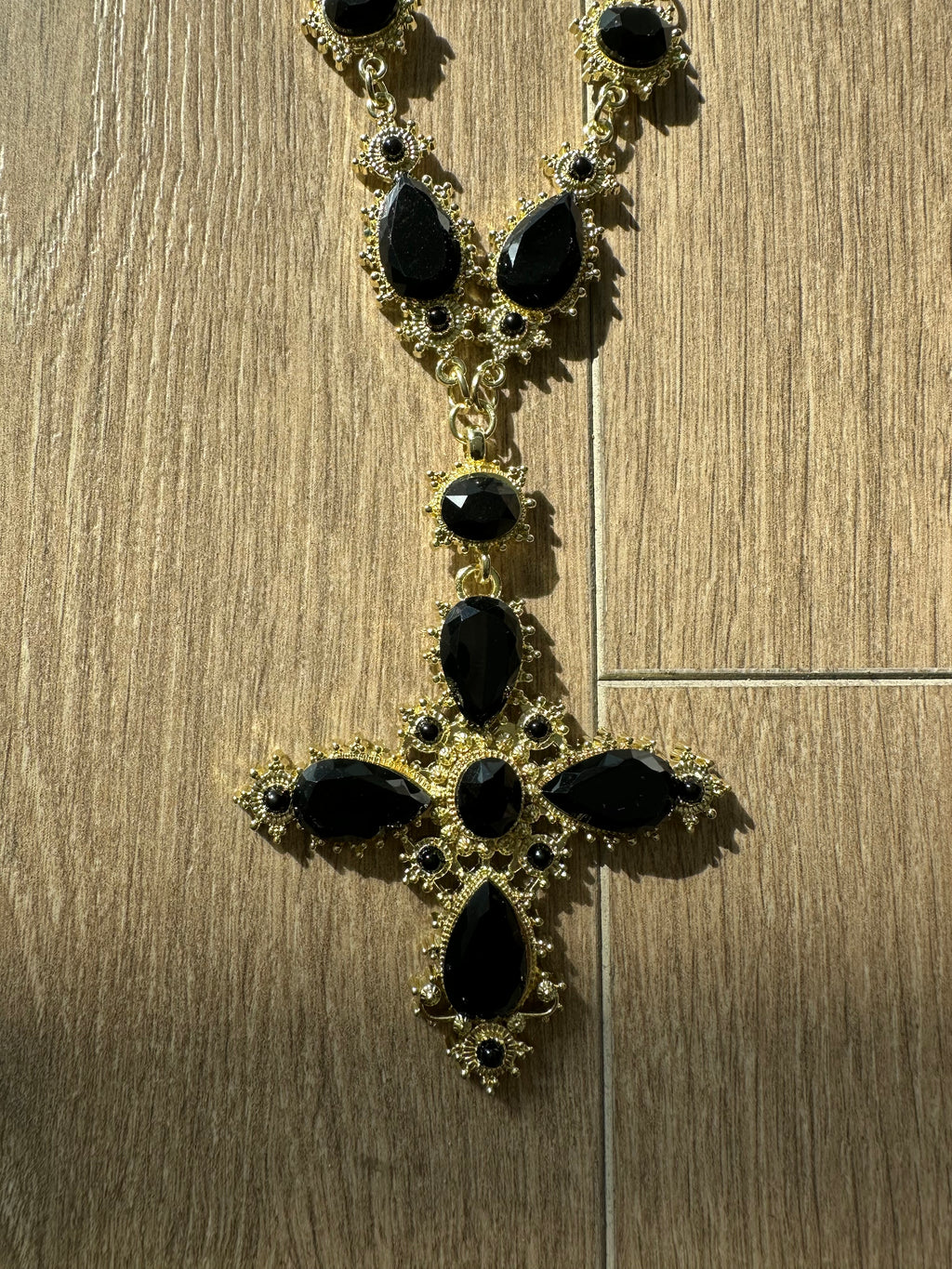 Black and gold art pendant necklace - Private property 