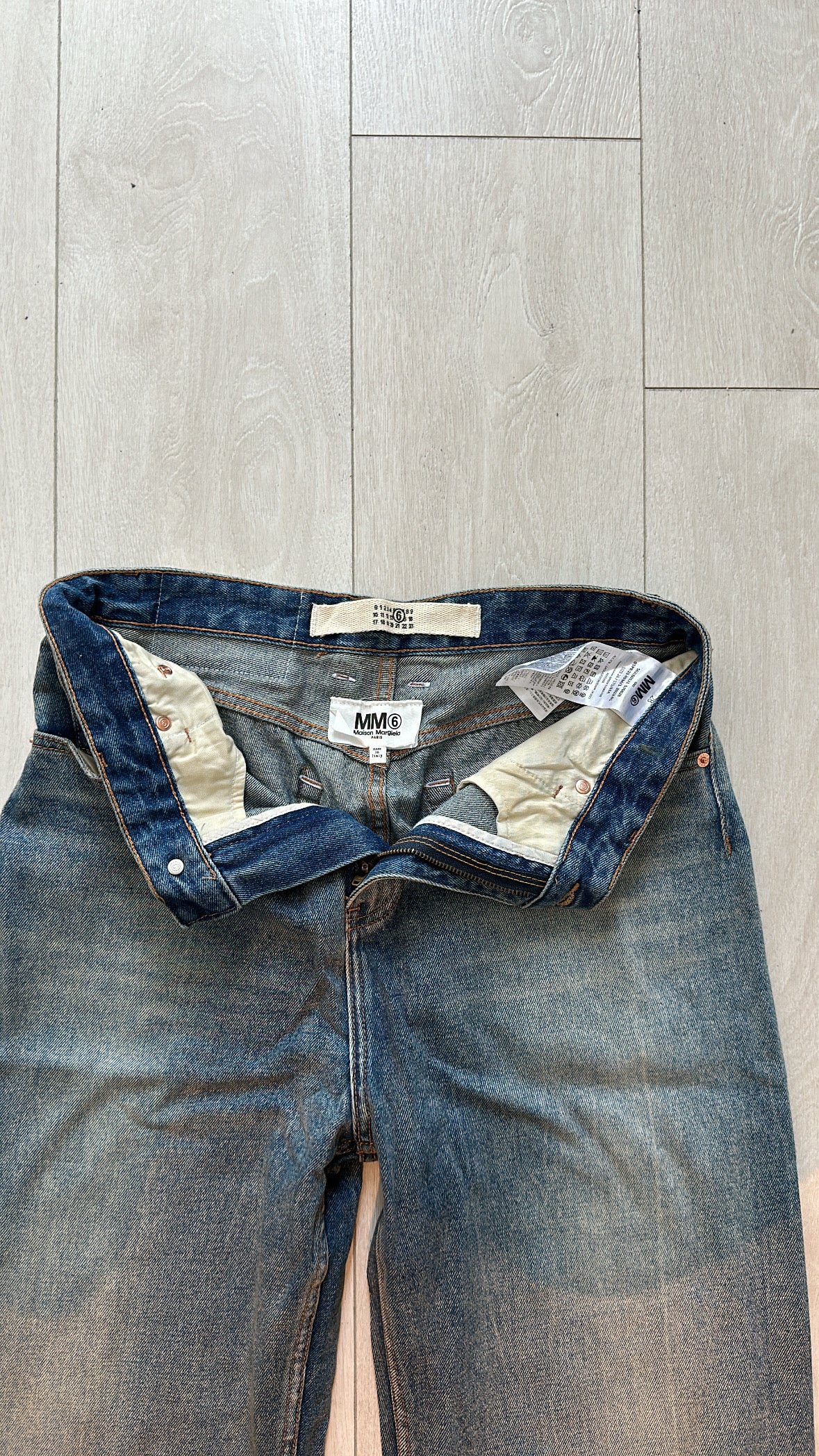 mm6 maison margiela blue flared jeans - Private property 