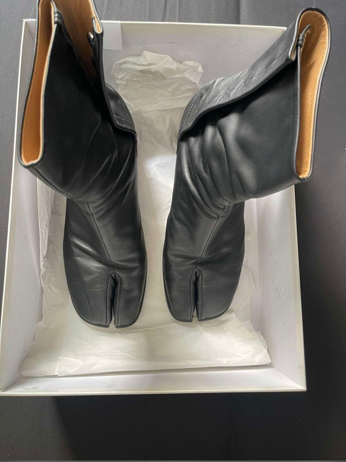 Maison Margiela black tabi boots - Private property 
