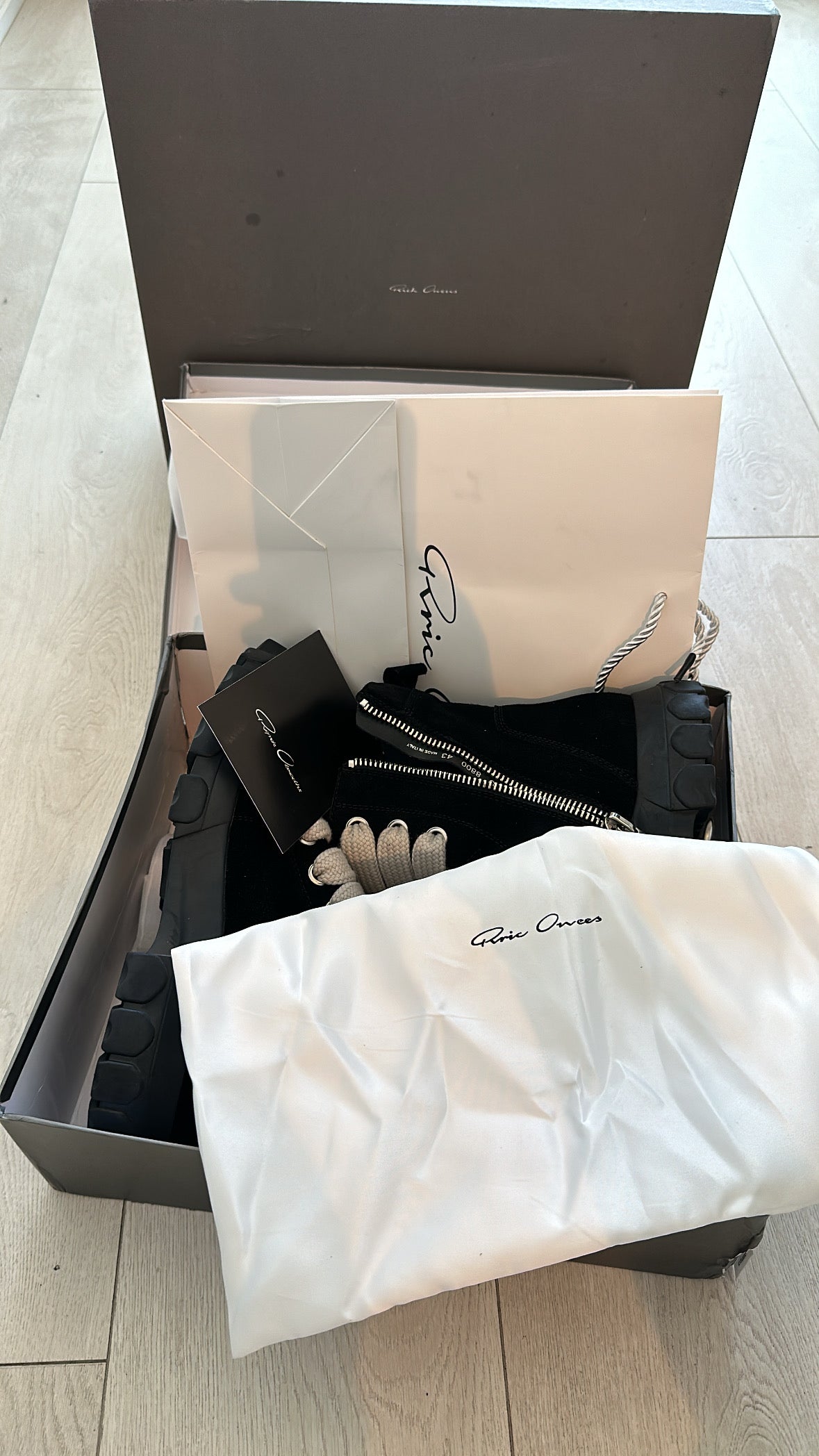 Rick Owens bozo boots - Private property 