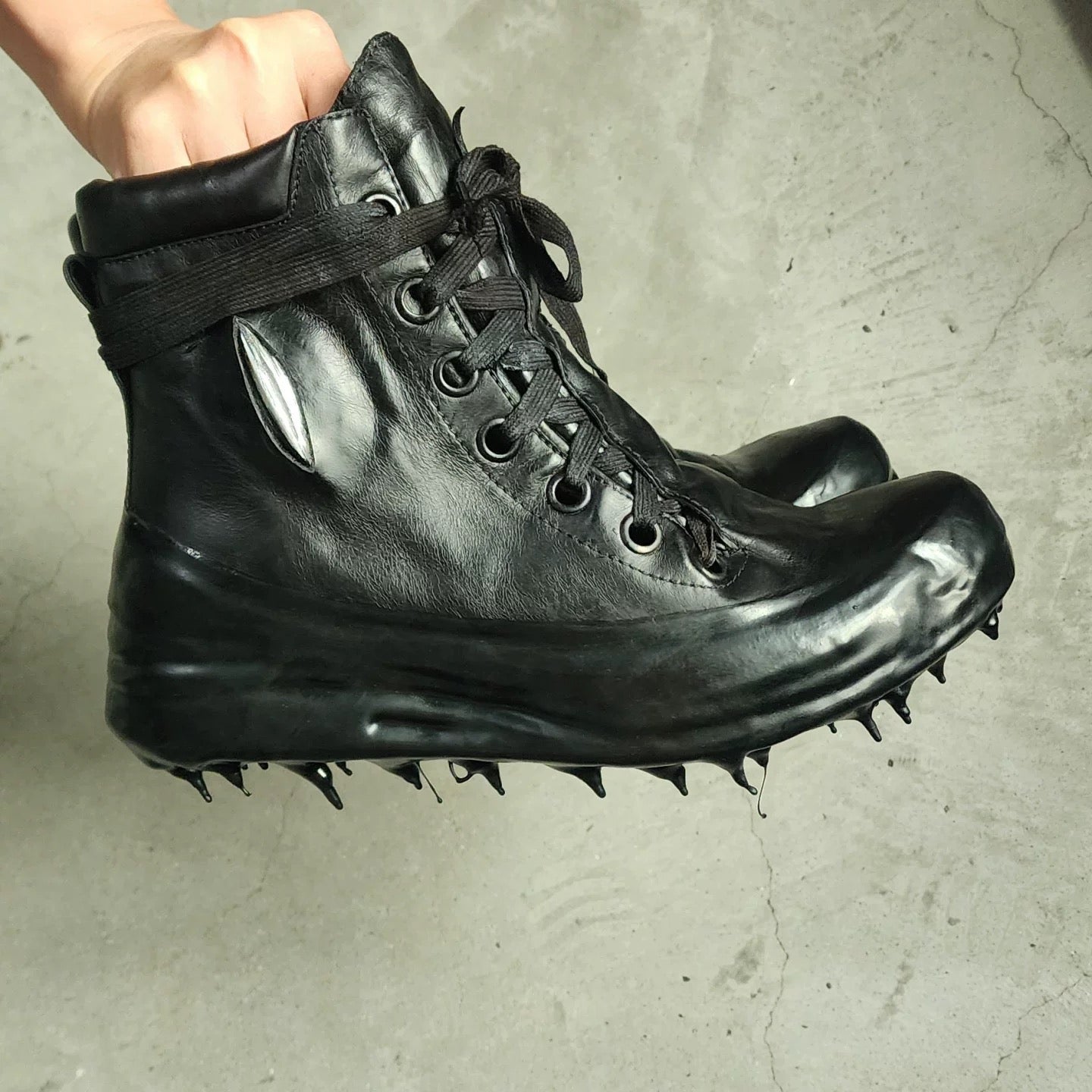 Apex Thorn Boot - Private property 