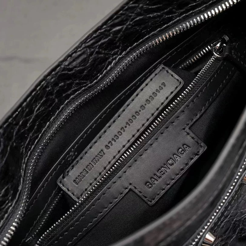 Balenciaga city leather stud bag - Private property 