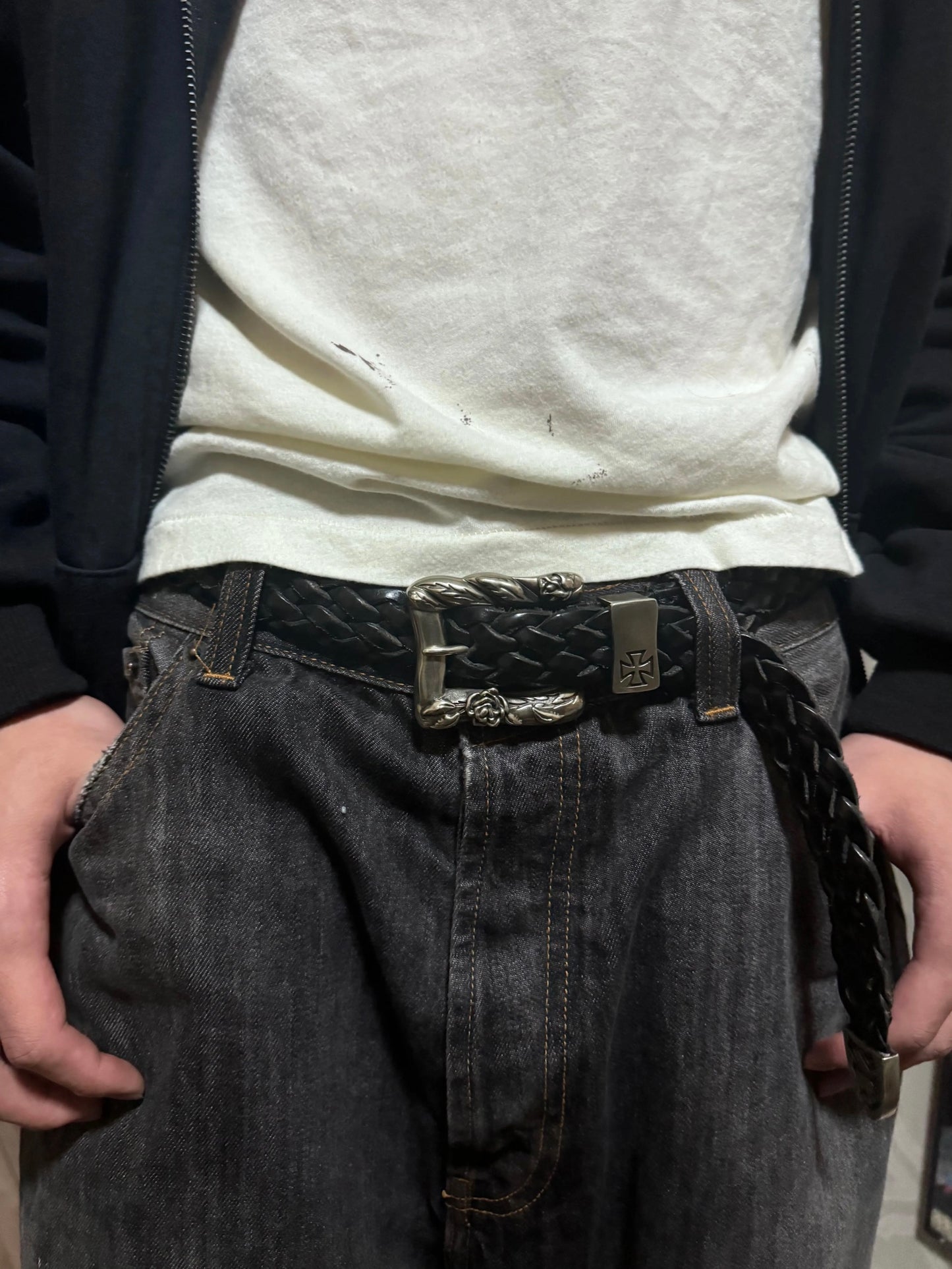 Erd ENFANTS RICHIES DEPRIMES BELT - Private property 