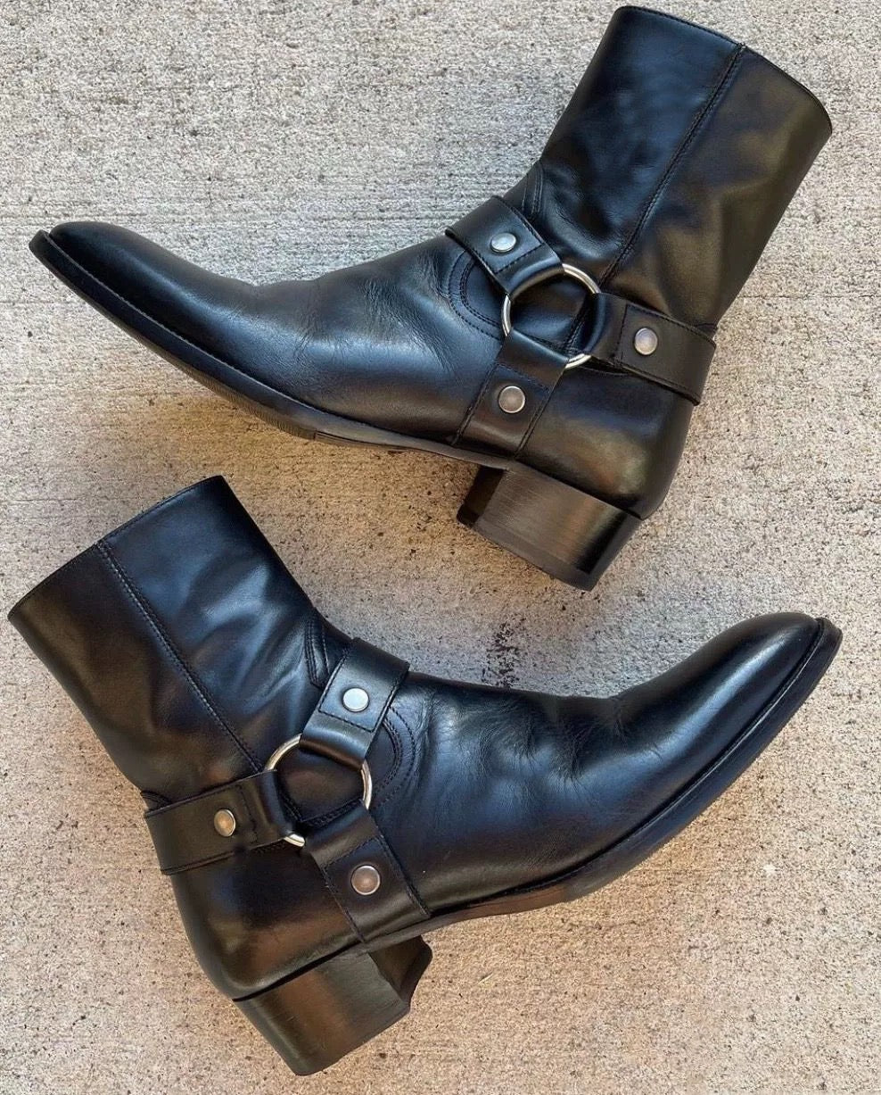 Black ysl Leather Harness Boots - Private property 