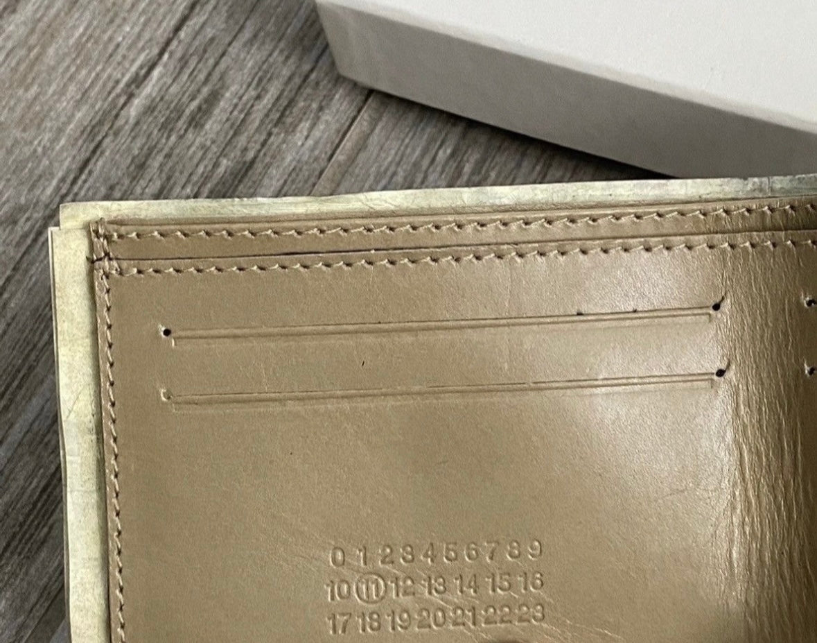 Maison Margiela $11 Dollar Bill Artisanal
Wallet - Private property 