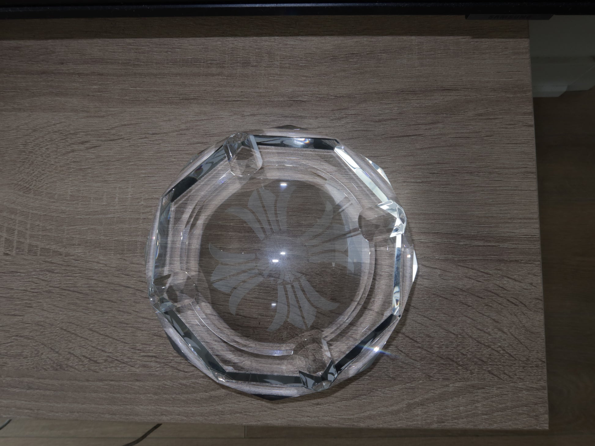 Chrome hearts baccarat glass ash tray - Private property 