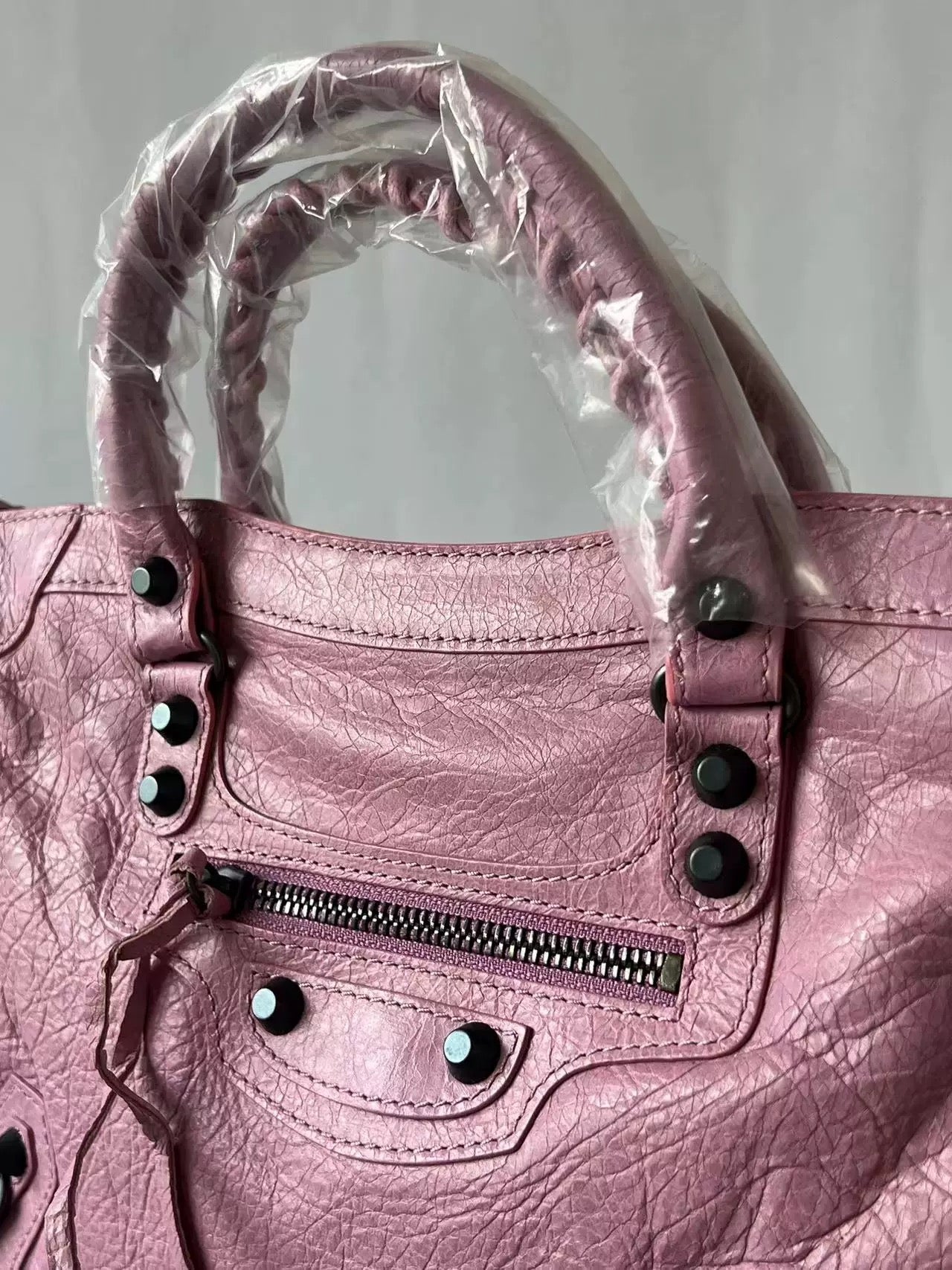 Balenciaga city leather stud bag - Private property 