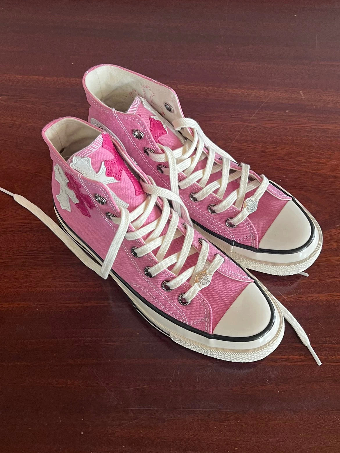 Rose relic chucks