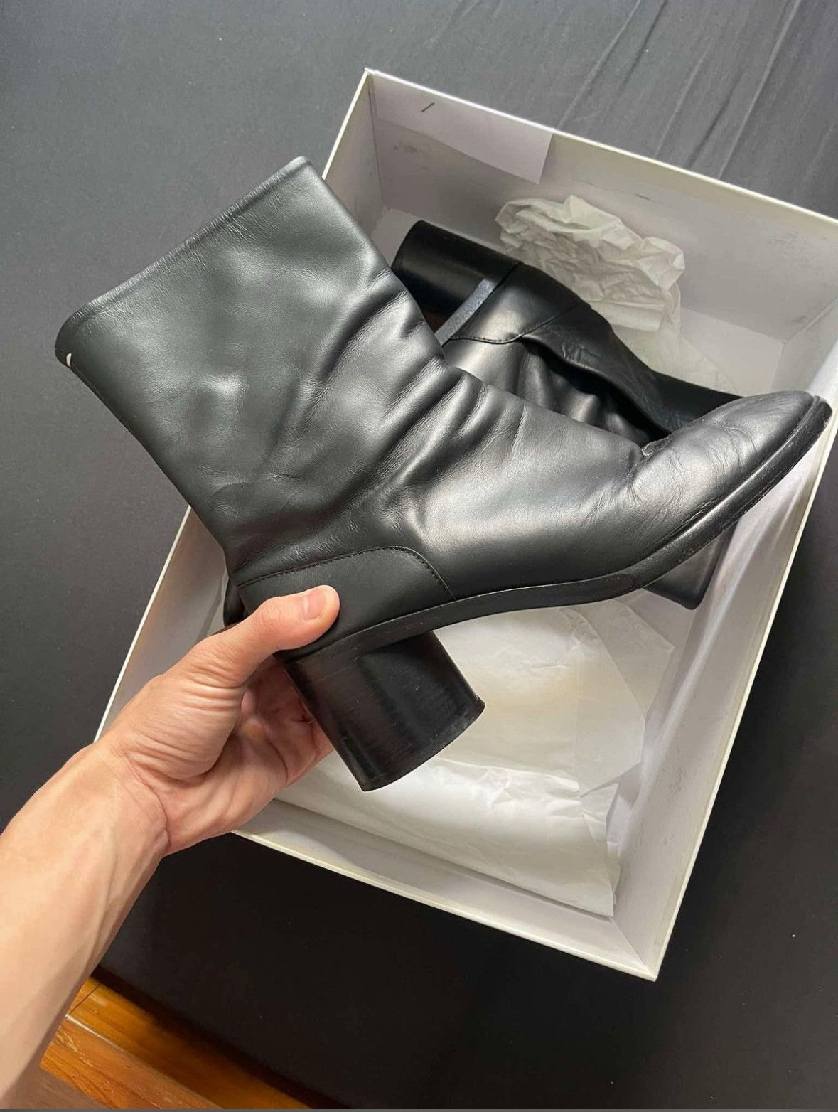 Maison Margiela black tabi boots - Private property 