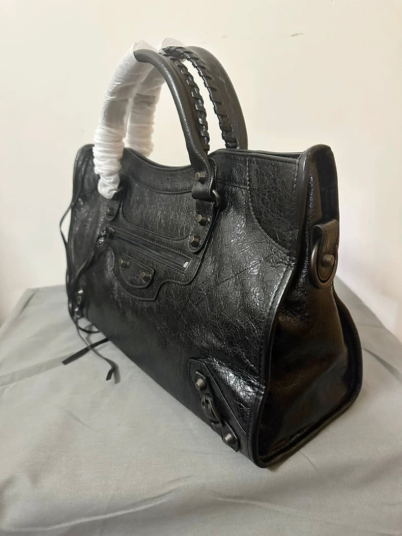 Balenciaga city leather stud bag - Private property 