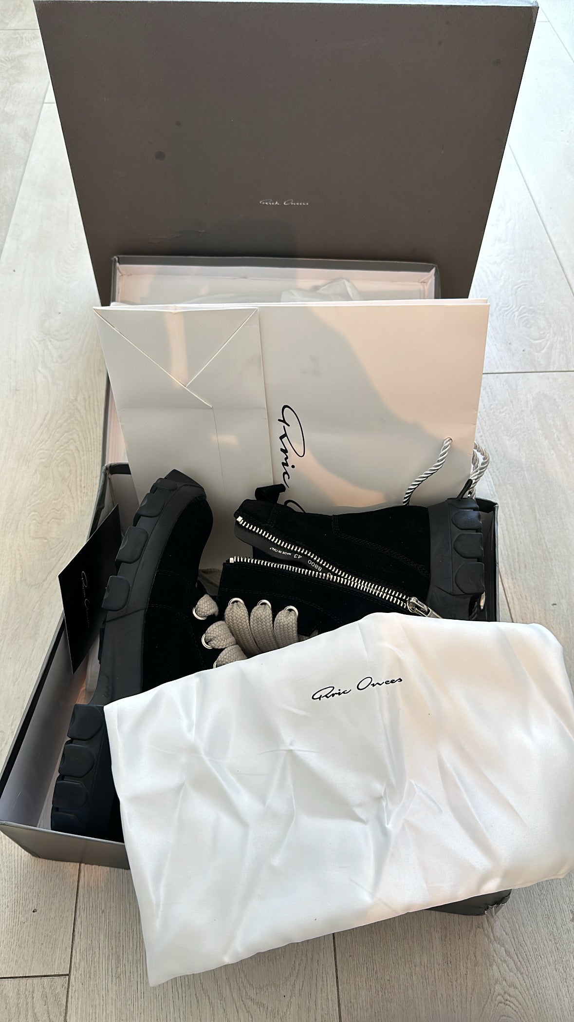 Rick Owens bozo boots - Private property 