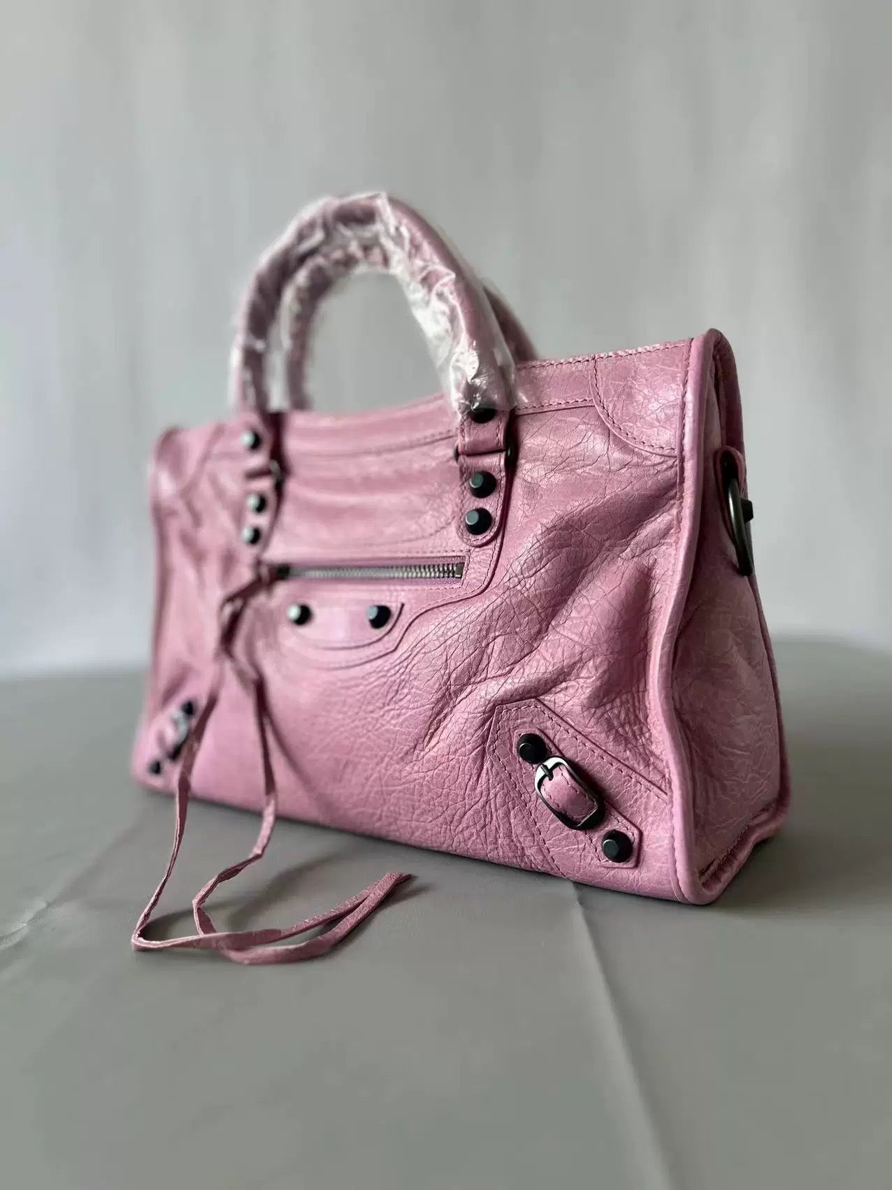 Balenciaga city leather stud bag - Private property 