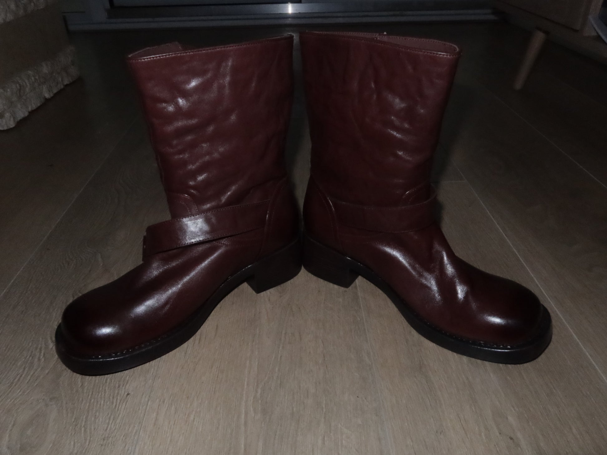 Leather heel boots - Private property 