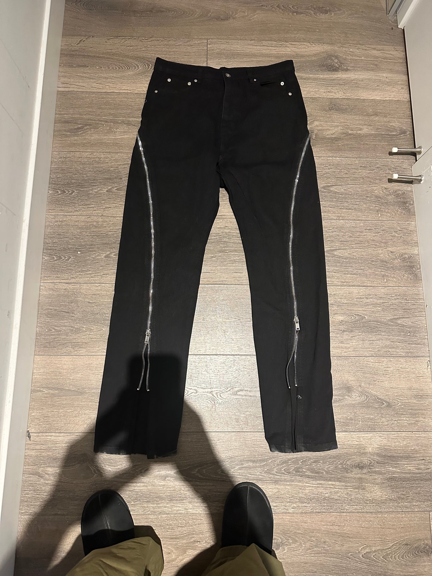 Rick Owen’s banana cut bolan jeans - Private property 