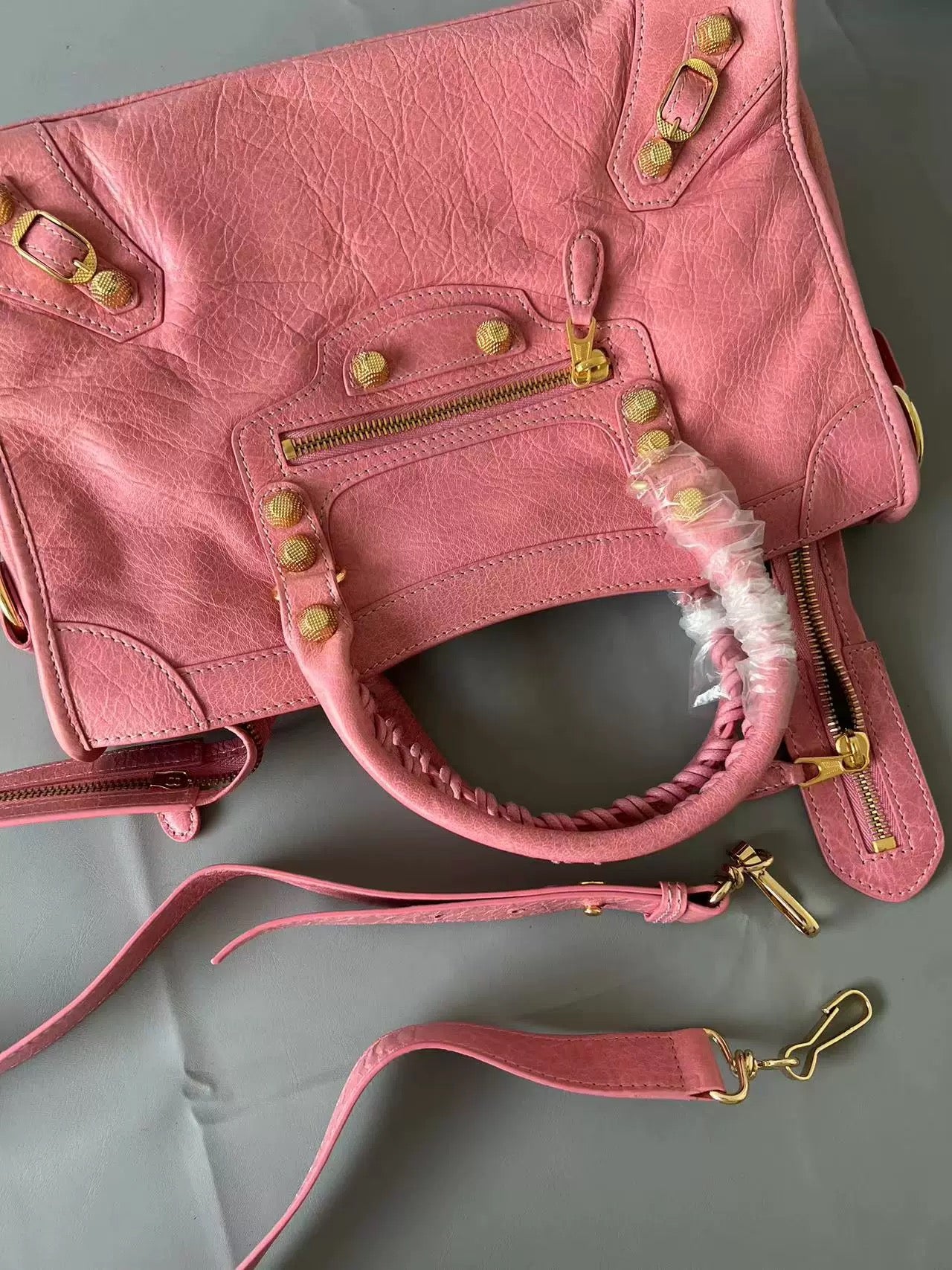 Balenciaga city leather stud bag - Private property 