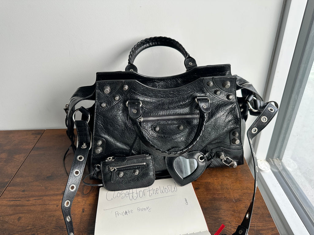 Archive leather stud bag - Private property 