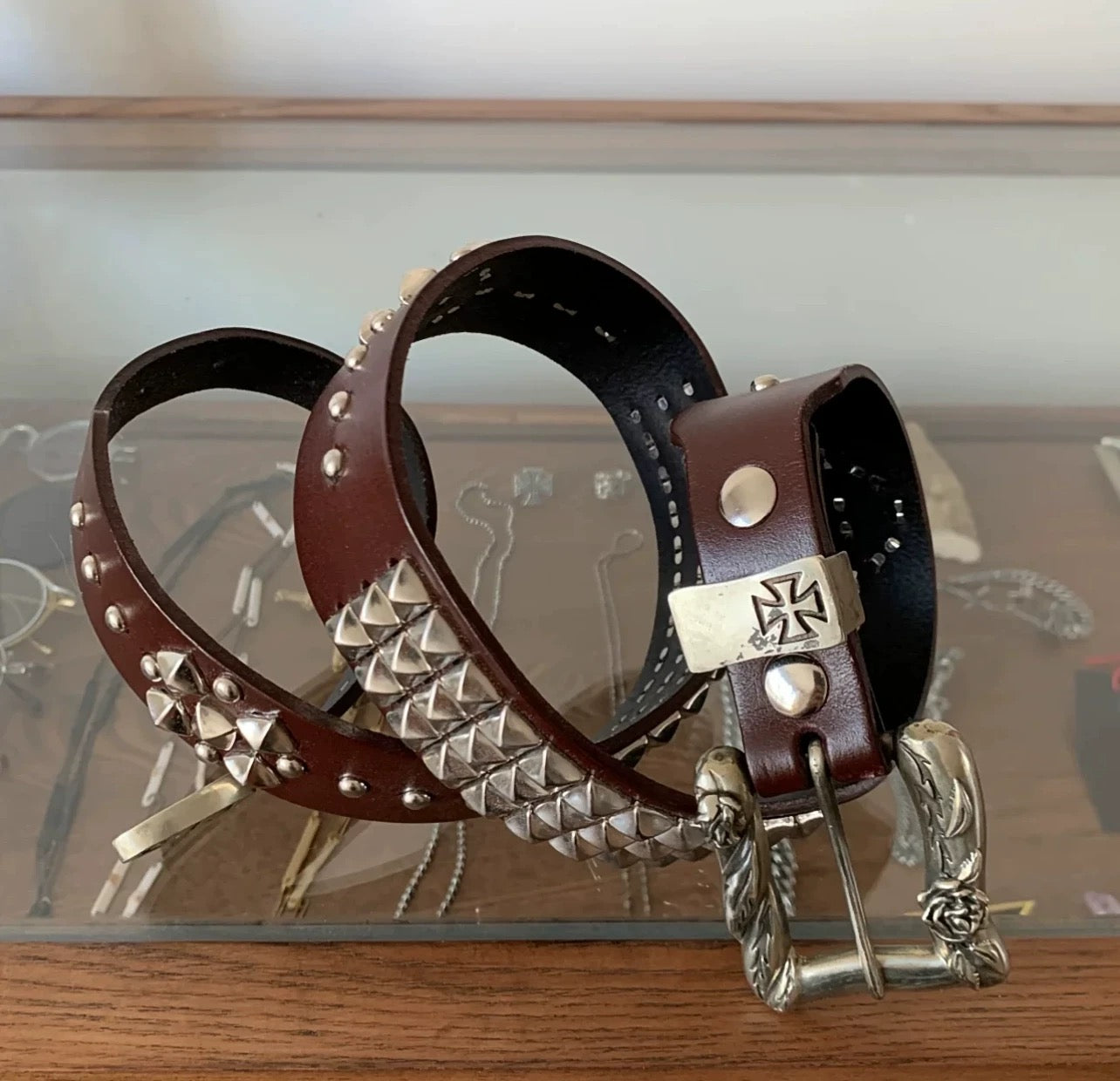 CrossStud belt - Private property 