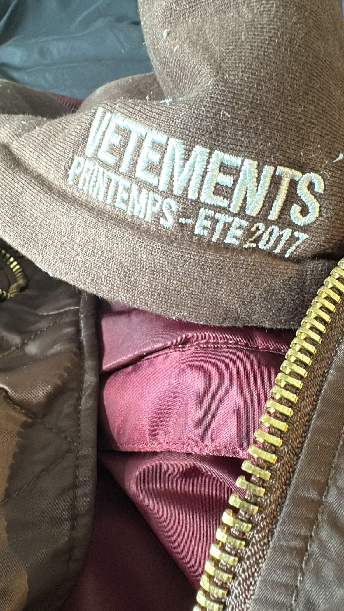 Vetements brown bomber jacket - Private property 
